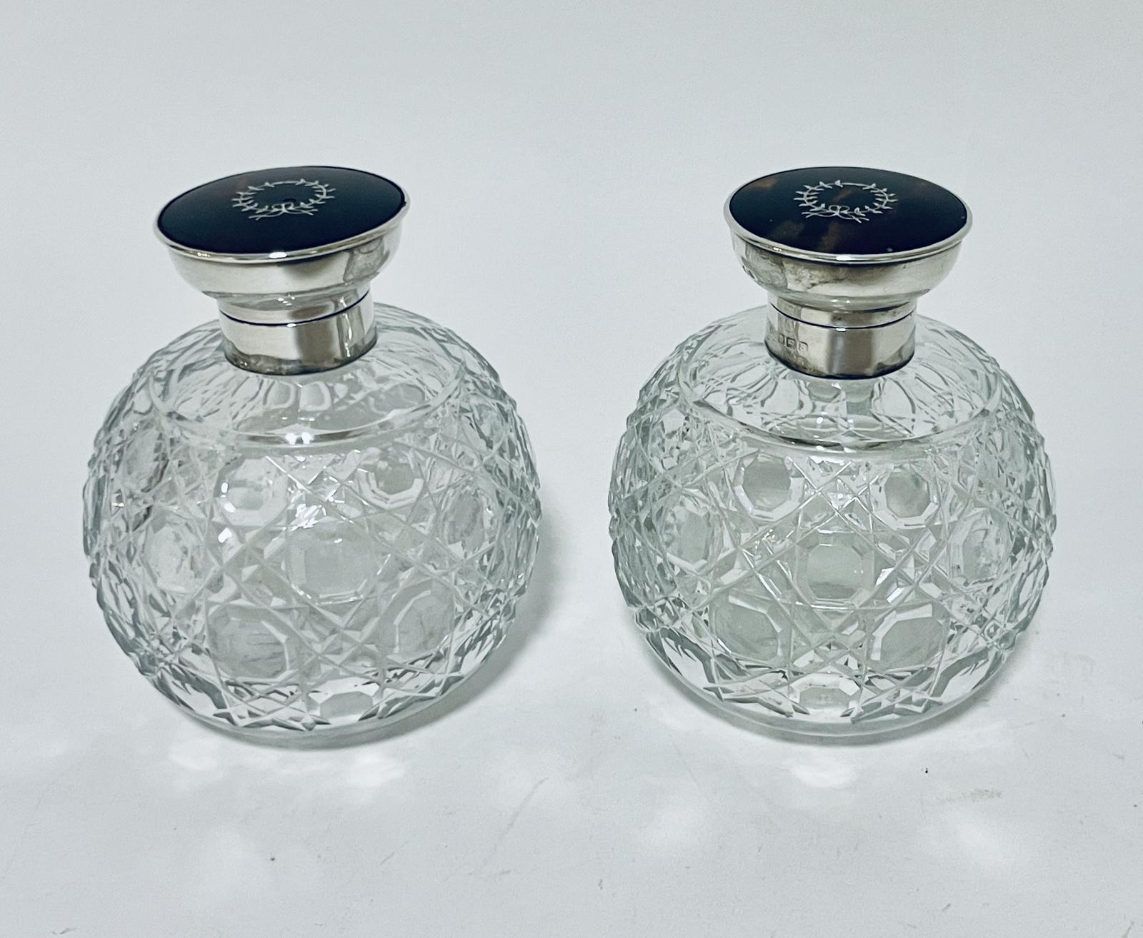 Pair of Tortoiseshell and Silver Scent Bottles (1 of 13)
