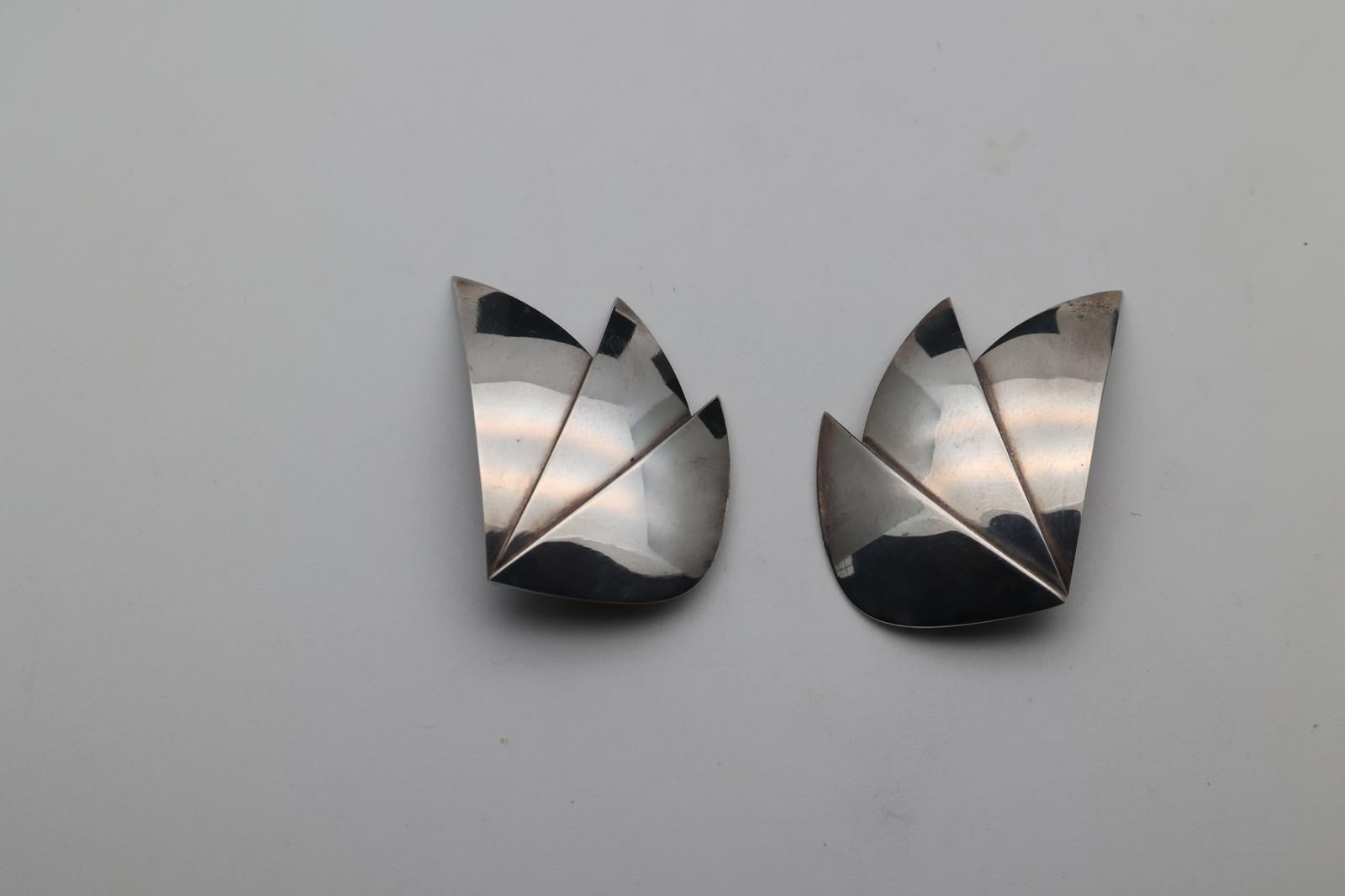 Rare Georg Jensen Silver ‘Sydney Opera House’ Earrings 379 (1 of 3)