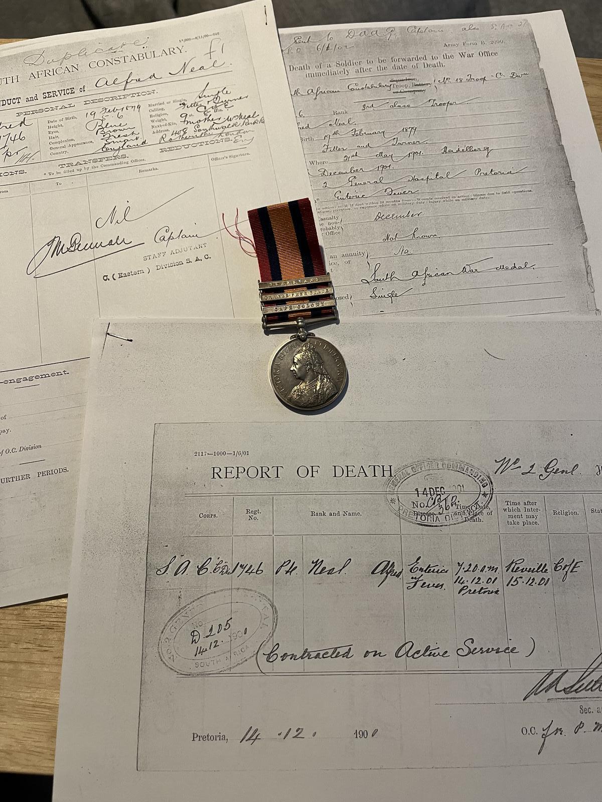 South Africa Constabulary - Queens South Africa Medal - 3 Clasps - A. Neal (1 of 12)