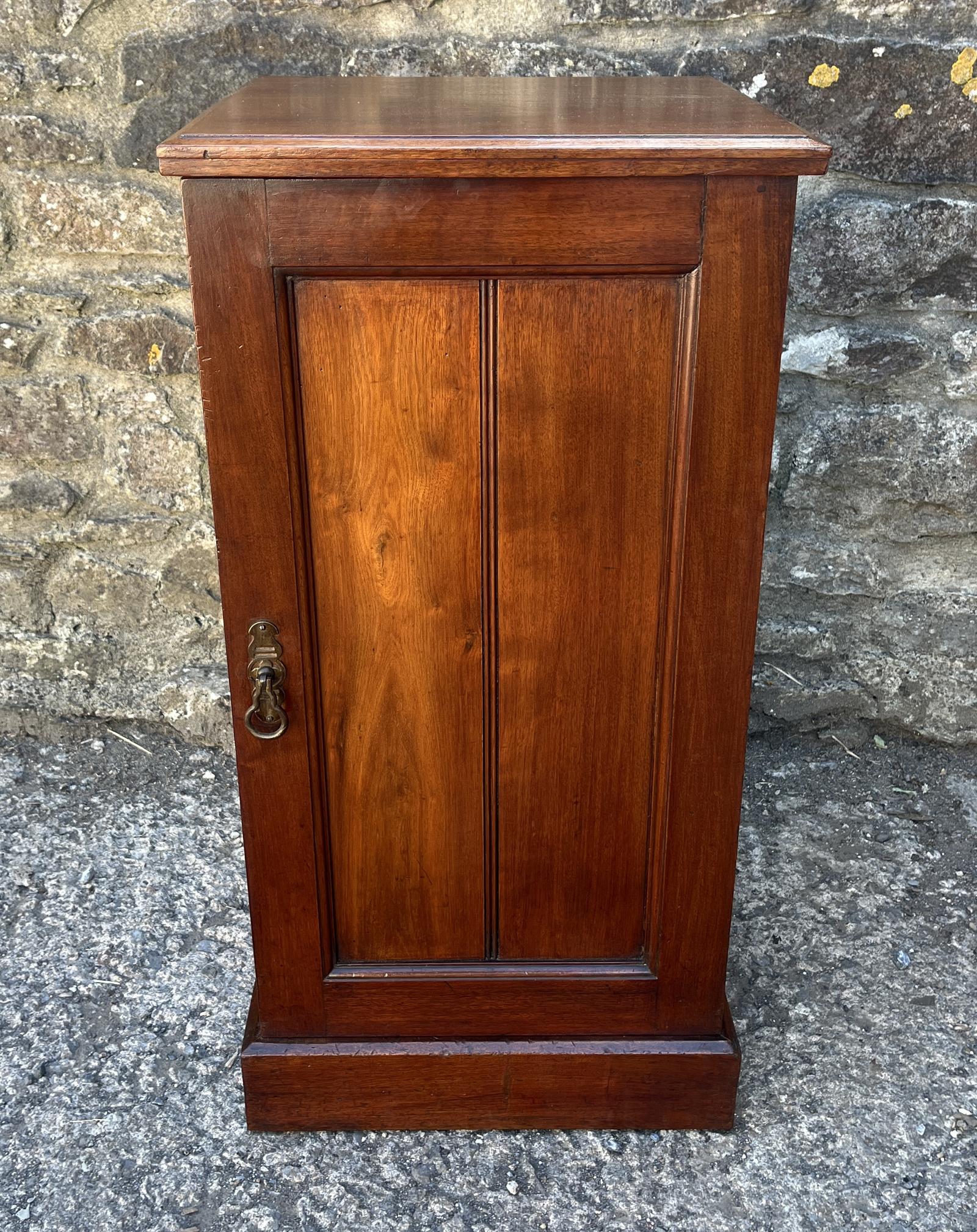 Edwardian Mahogany Pot Cupboard (1 of 11) Edwardian Mahogany Pot Cupboard (1 of 11)