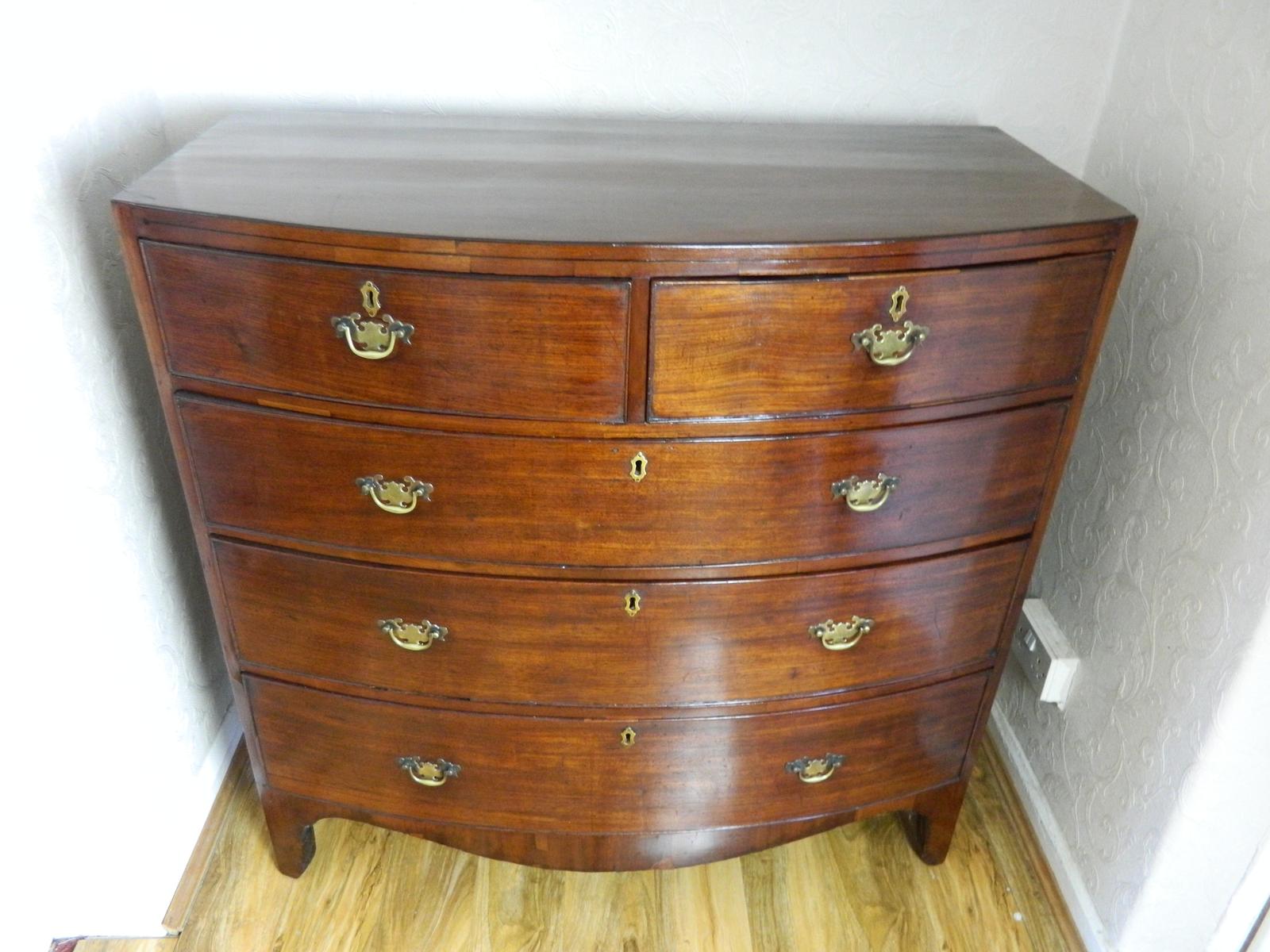 Victorian Mahogany Bow Front Chest of Drawers (1 of 10)