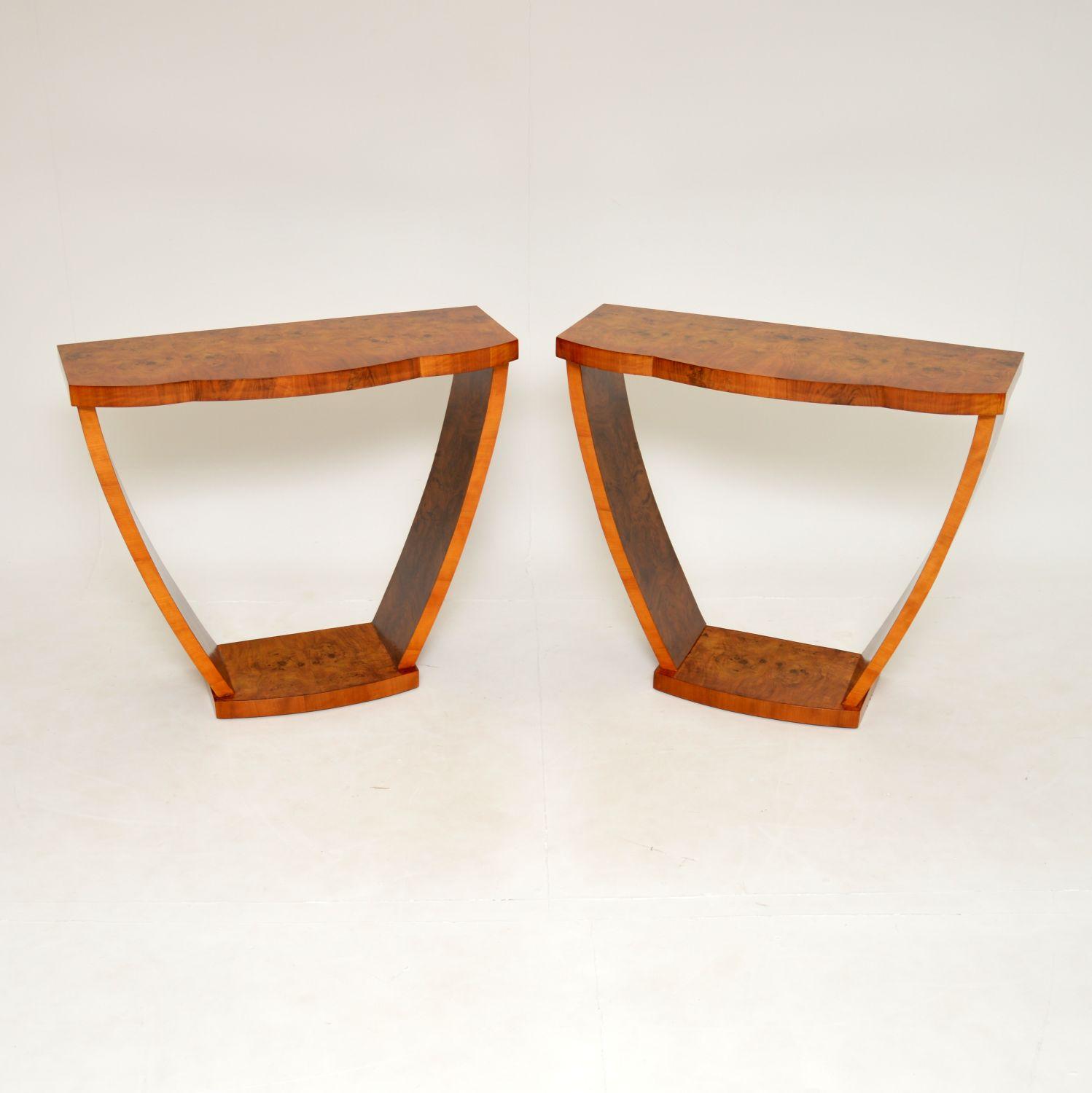 1930's Pair of Art Deco Burr Walnut Console Tables (1 of 10) 1930's Pair of Art Deco Burr Walnut Console Tables (1 of 10)