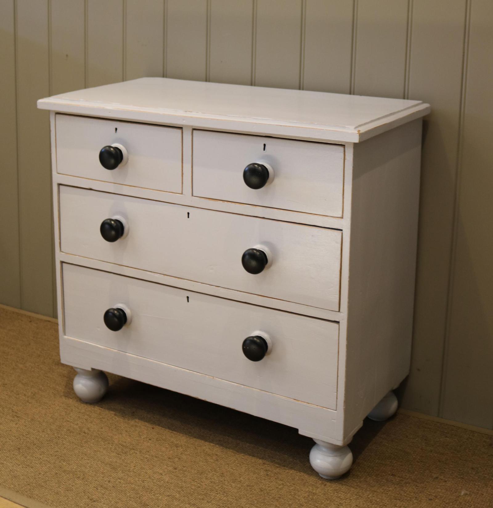 Victorian Painted Pine Chest of Drawers (1 of 11) Victorian Painted Pine Chest of Drawers (1 of 11)