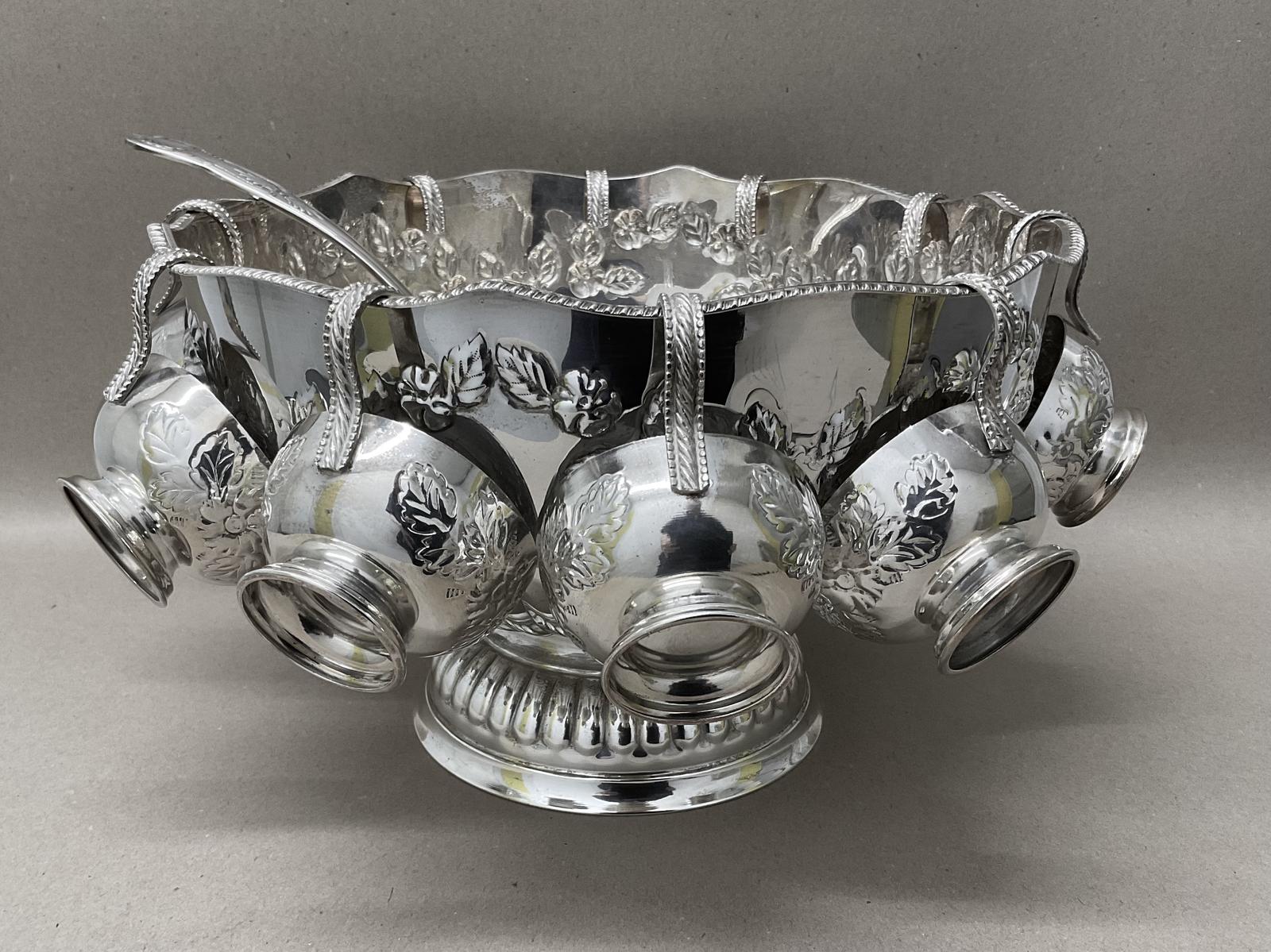 Silver Plated on Copper Repousse Punch Bowl with Lion Masks Handles c.1950 (1 of 12) Silver Plated on Copper Repousse Punch Bowl with Lion Masks Handles c.1950 (1 of 12)