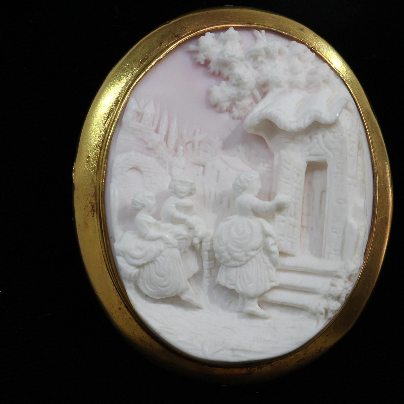Victorian Hand Carved Strombus Gigas Shell Cameo (1 of 5)