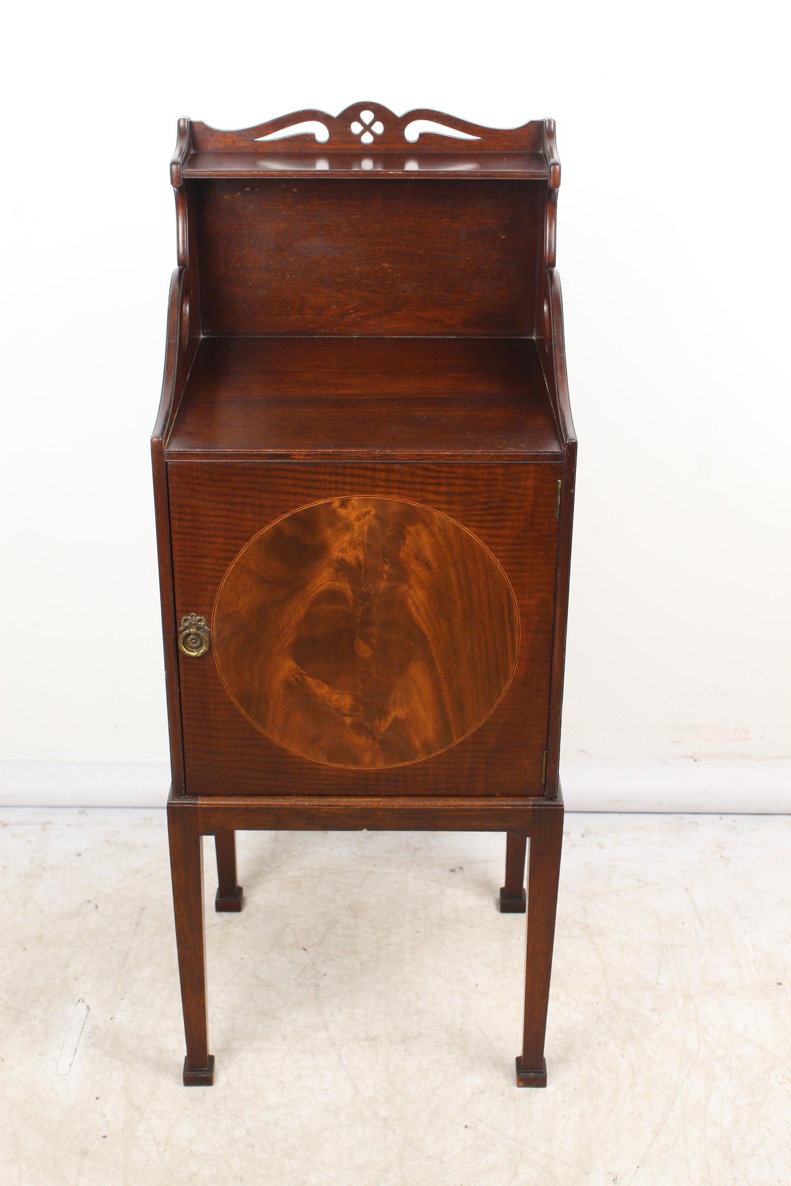 Edwardian Mahogany Bedside Cupboard / Night Stand (1 of 13) Edwardian Mahogany Bedside Cupboard / Night Stand (1 of 13)