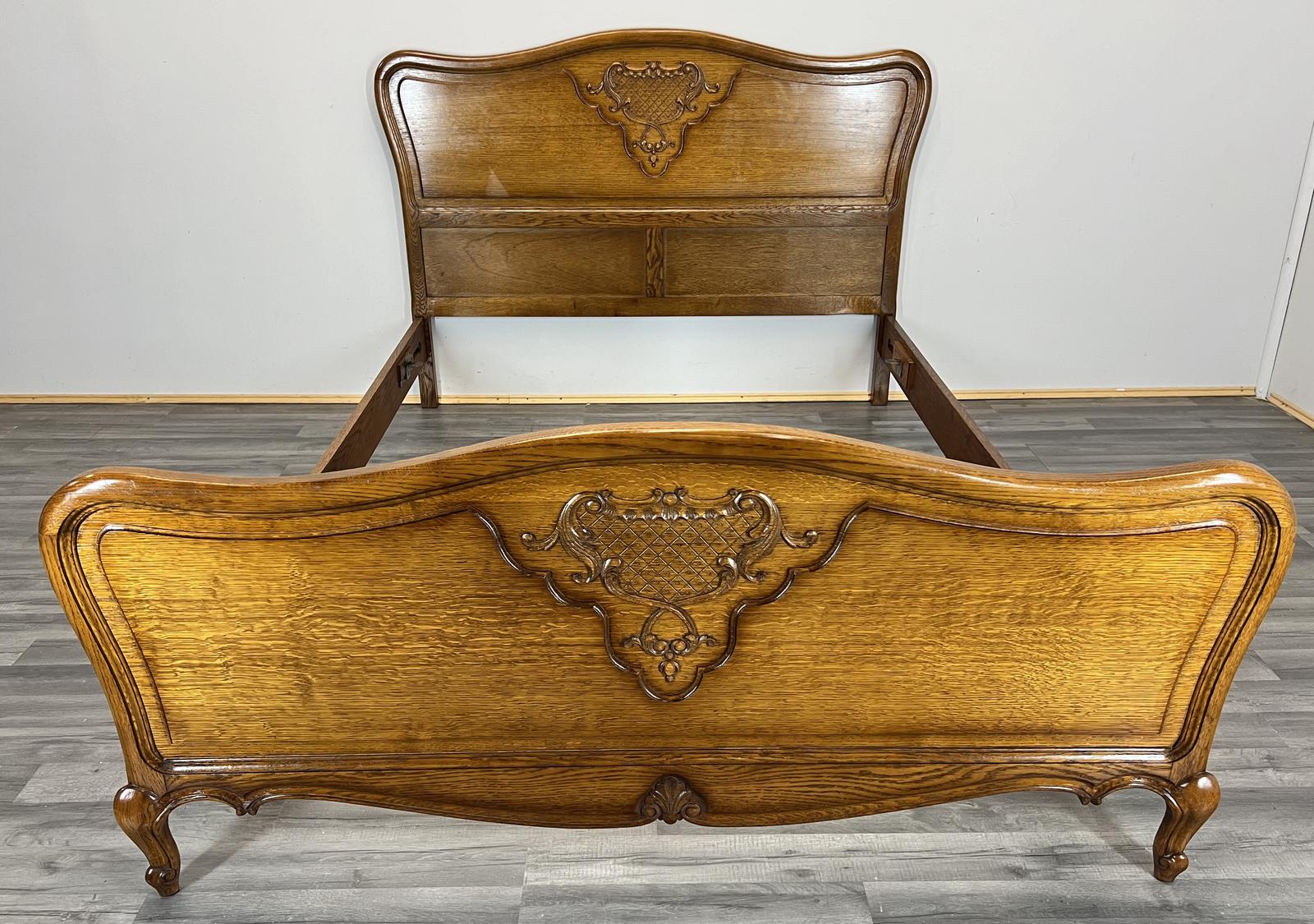 Style Vintage French Oak Double Bed (1 of 10)