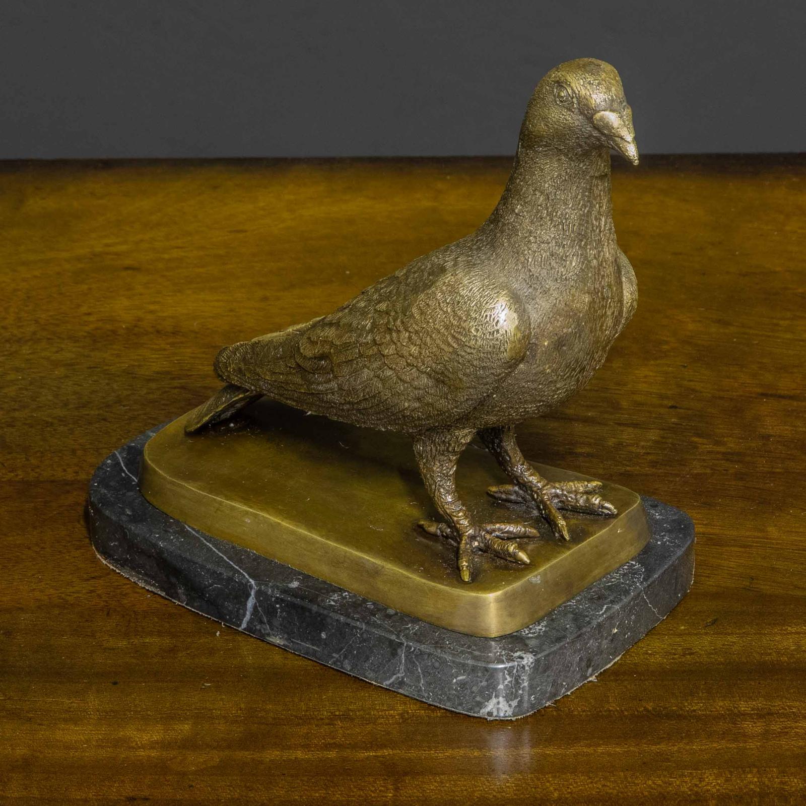 Bronze Racing Pigeon (1 of 13)