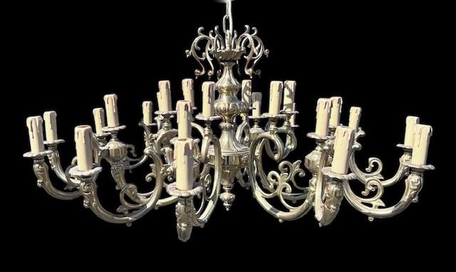 Large French 24 Light Heavy Good Quality Antique Brass Chandelier (1 of 10)