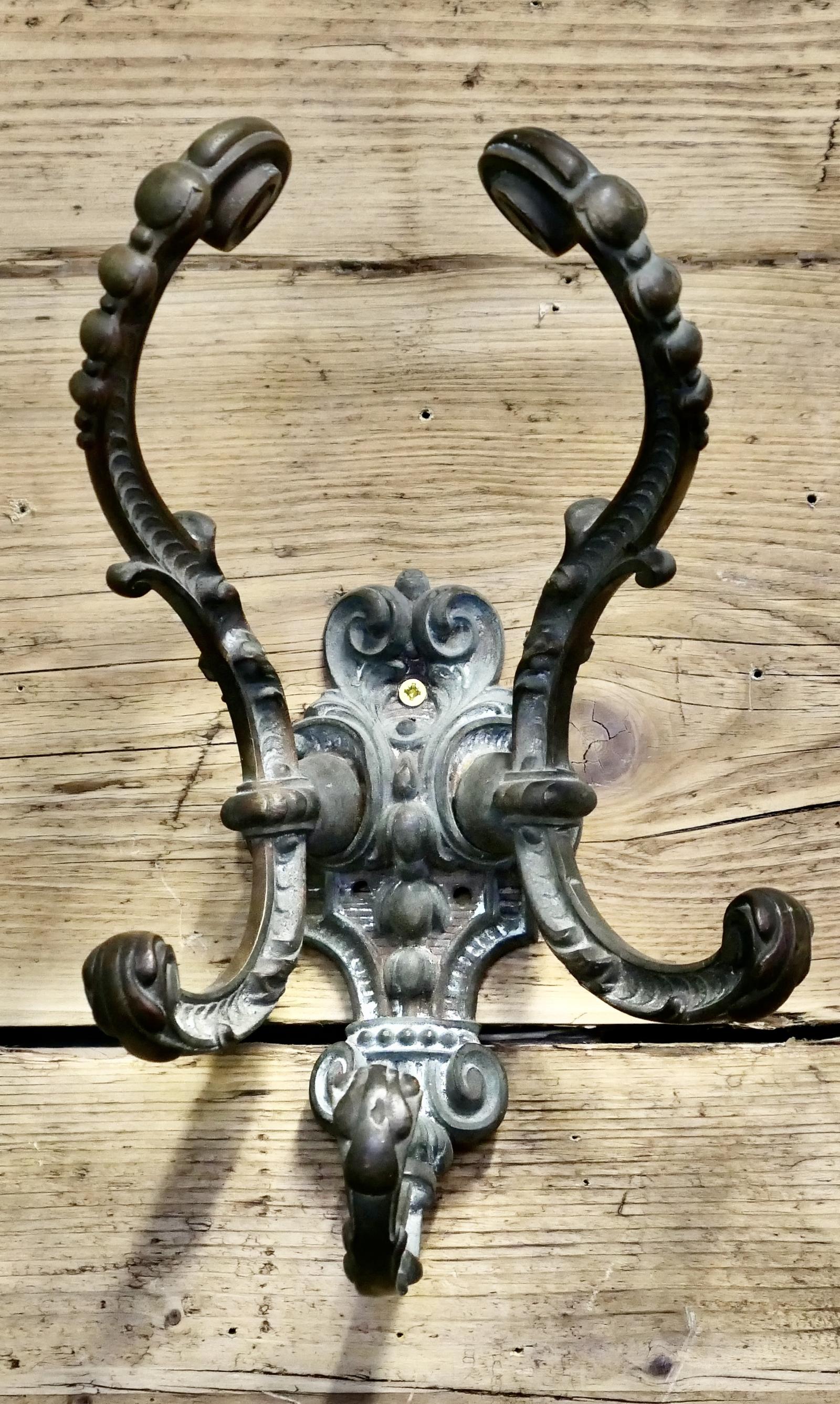 Early 19th Century Bronze Hat & Coat Hooks (1 of 6)