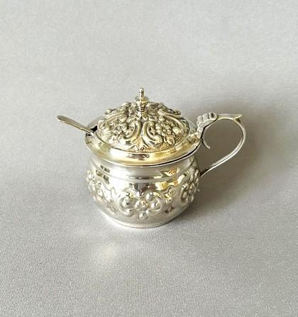 Edwardian Rococo Silver Mustard Pot & Spoon (1 of 7) Edwardian Rococo Silver Mustard Pot & Spoon (1 of 7)