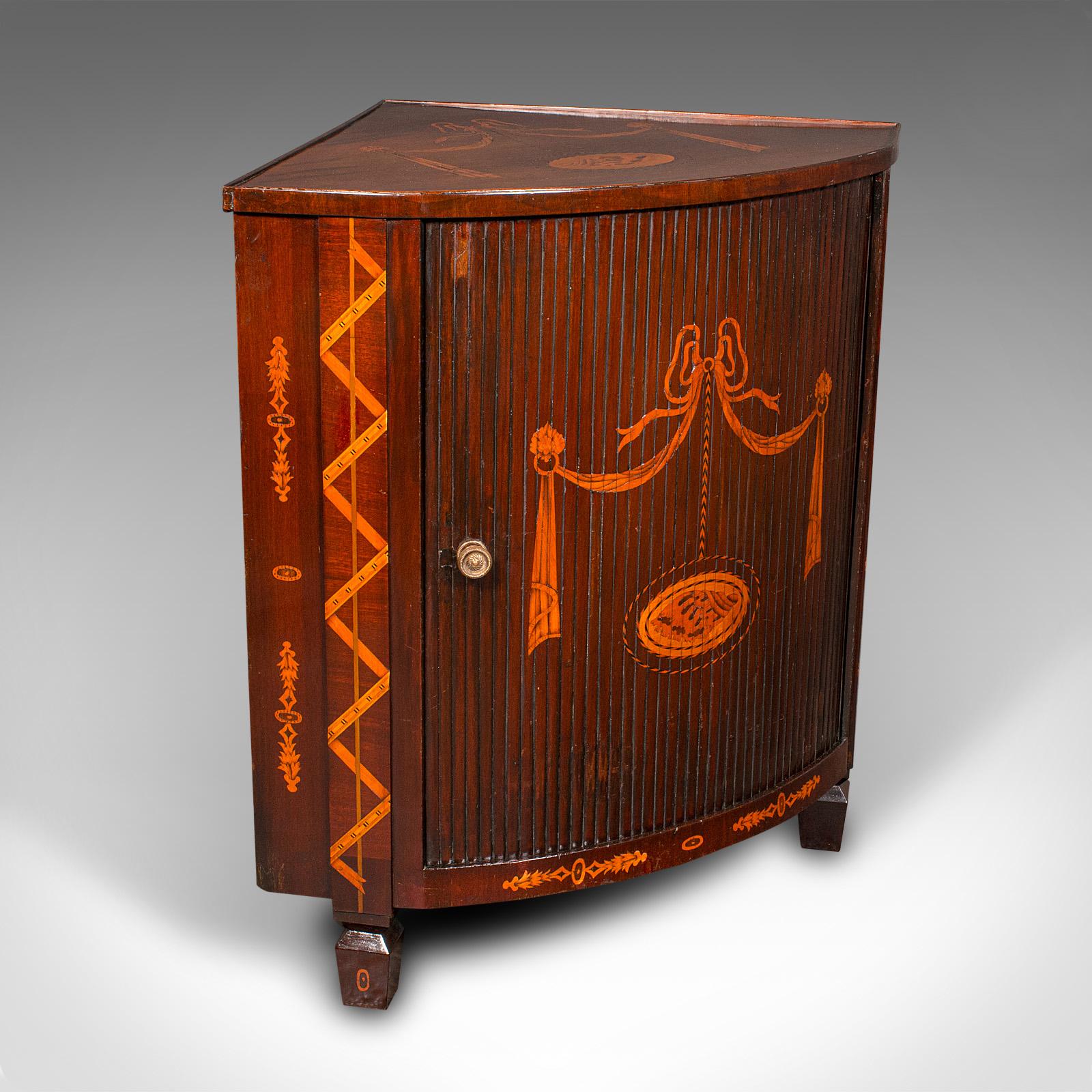 Dutch Antique Walnut Tambour Corner Cabinet / Cupboard c.1800 (1 of 10) Dutch Antique Walnut Tambour Corner Cabinet / Cupboard c.1800 (1 of 10)