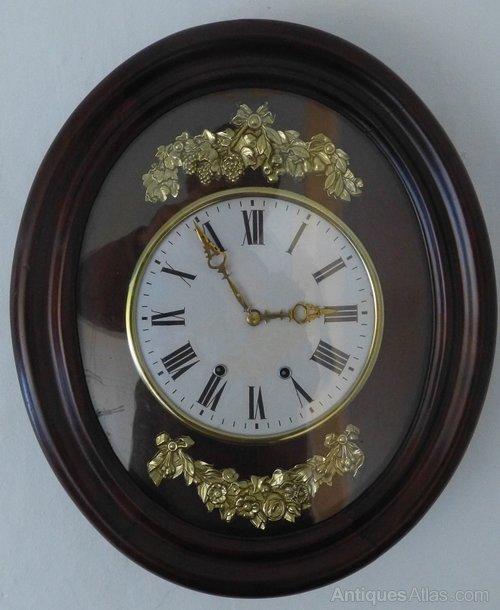 A Late 19th Century Wall Clock (1 of 5) A Late 19th Century Wall Clock (1 of 5)