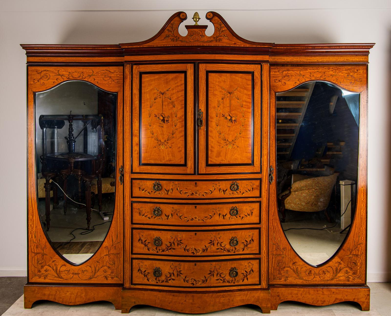 English Wardrobes - main image