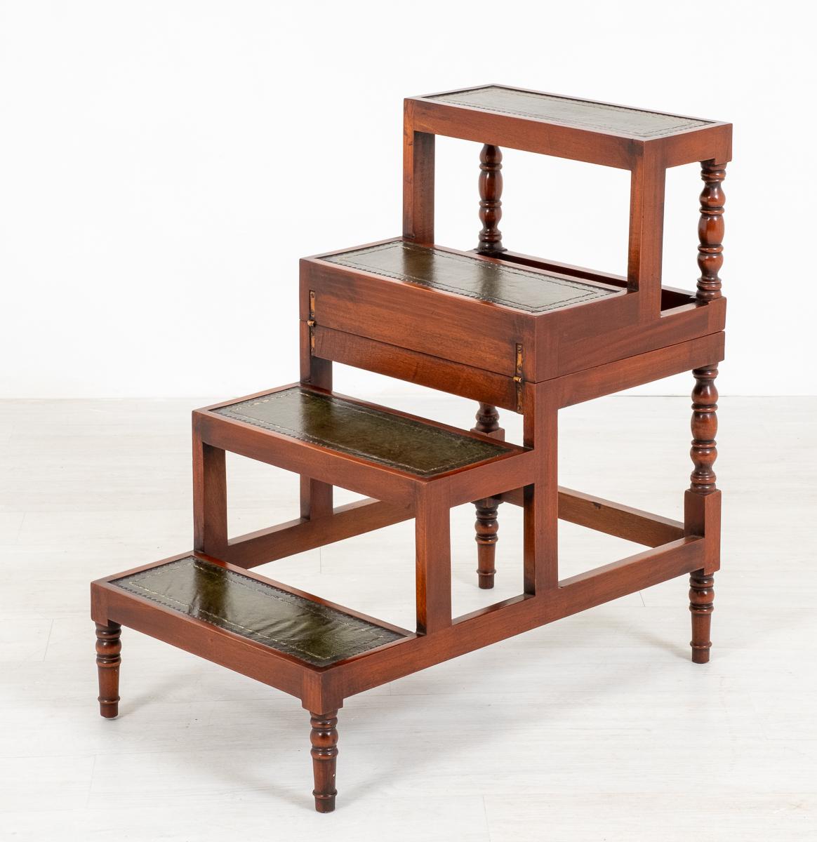 Set of Mahogany Library Steps (1 of 7) Set of Mahogany Library Steps (1 of 7)