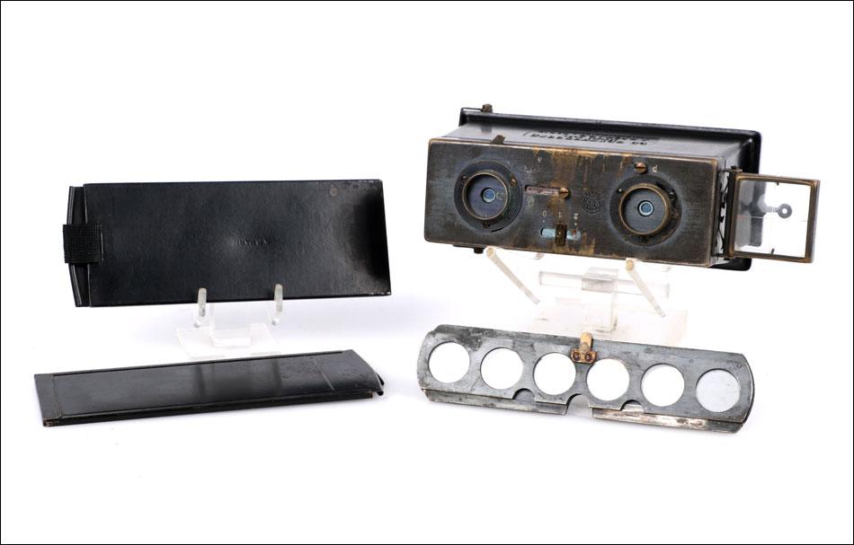 Antique Jules Richard Stereoscopic Camera. Le Glyphoscope. France Ca.1915 (1 of 16)