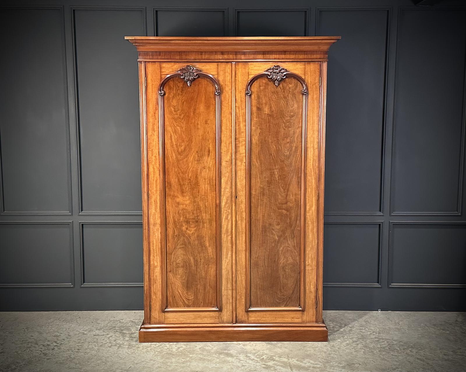 Victorian Mahogany Double Wardrobe (1 of 10) Victorian Mahogany Double Wardrobe (1 of 10)