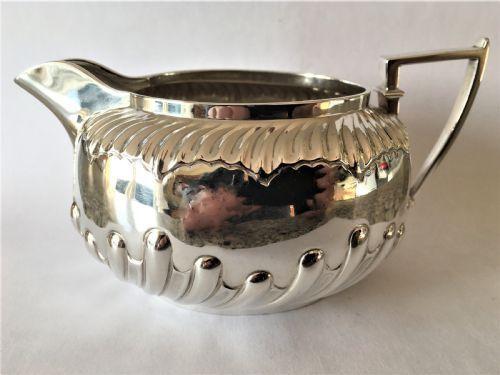 Stylish Victorian Silver Cream Jug (1 of 9)