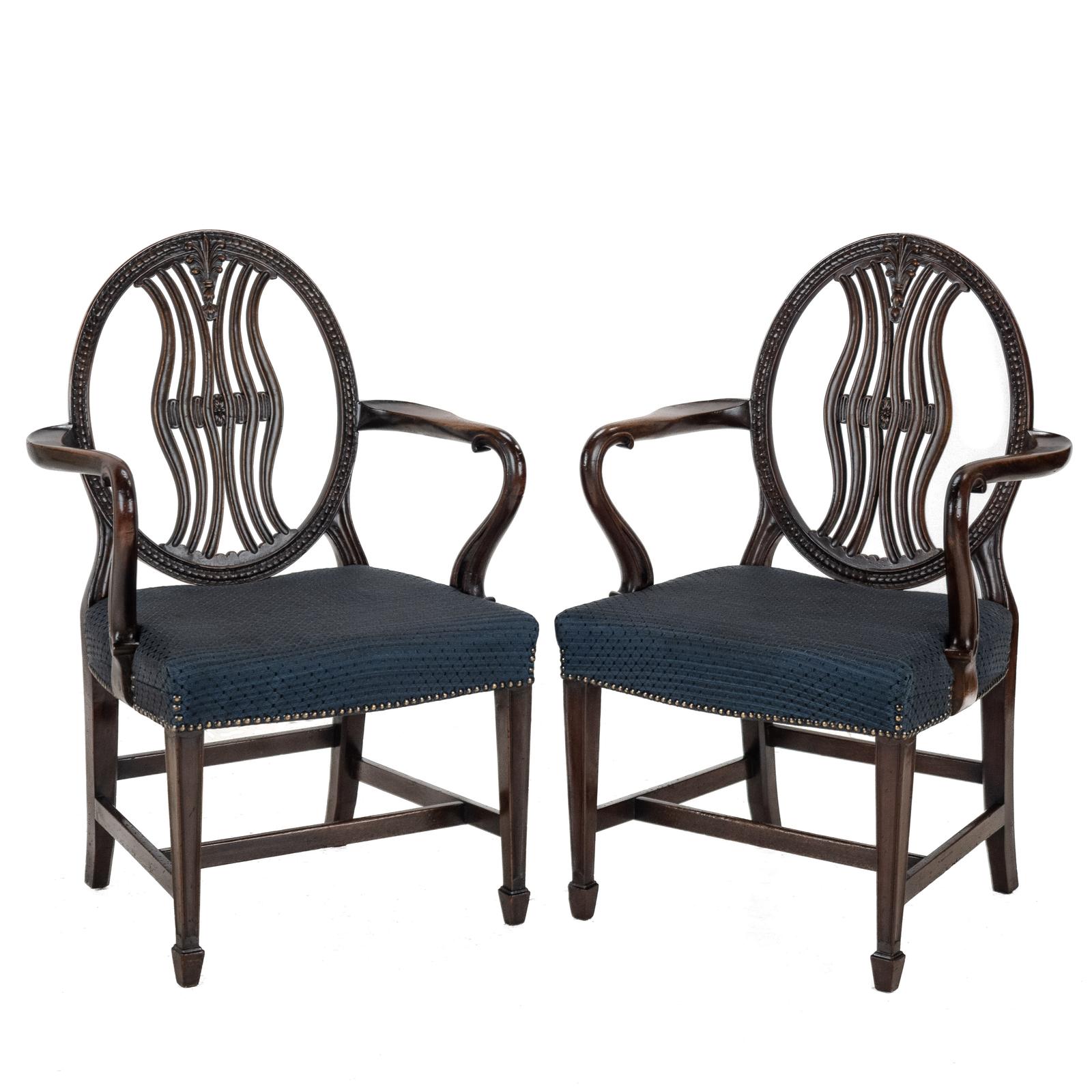 Pair of Mahogany Hepplewhite Armchairs, 19th Century, with Horsehair Fabric (1 of 14) Pair of Mahogany Hepplewhite Armchairs, 19th Century, with Horsehair Fabric (1 of 14)