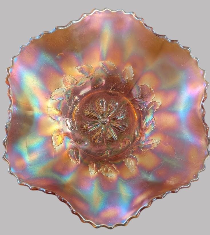 Carnival Glass Ruffled Bowl (1 of 5) Carnival Glass Ruffled Bowl (1 of 5)