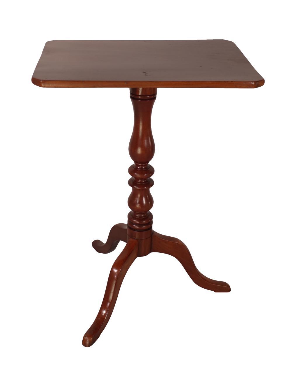 Tilt Top Table (1 of 4) Tilt Top Table (1 of 4)