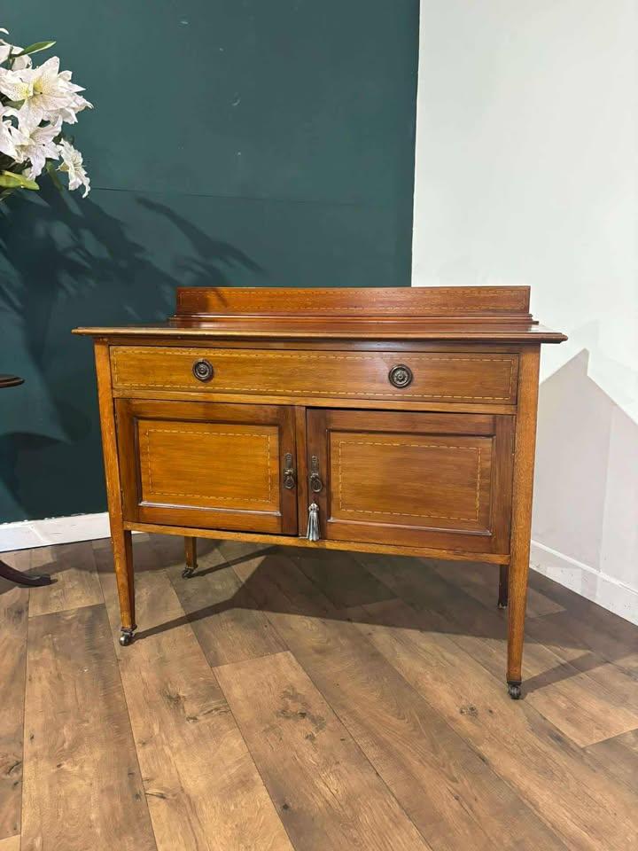 Edwardian String Inlaid Galleried Washstand (1 of 15) Edwardian String Inlaid Galleried Washstand (1 of 15)