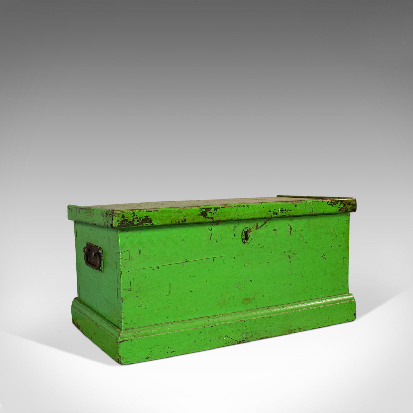 Antique Workman's Trunk, English, Pine, Carriage Chest, Victorian c 1900 (1 of 11) Antique Workman's Trunk, English, Pine, Carriage Chest, Victorian c 1900 (1 of 11)