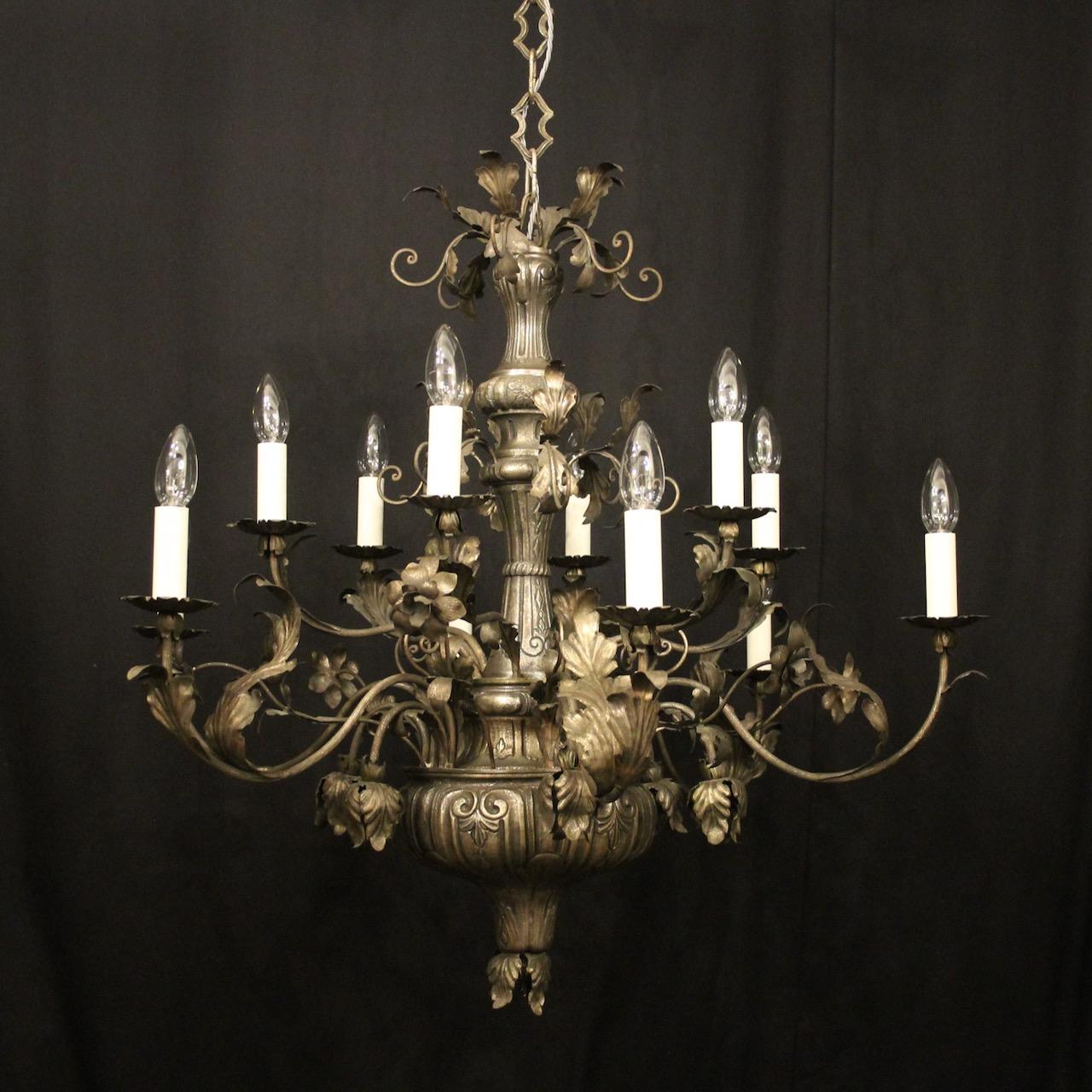 Italian Genoa 12 Light Antique Chandelier (1 of 10) Italian Genoa 12 Light Antique Chandelier (1 of 10)