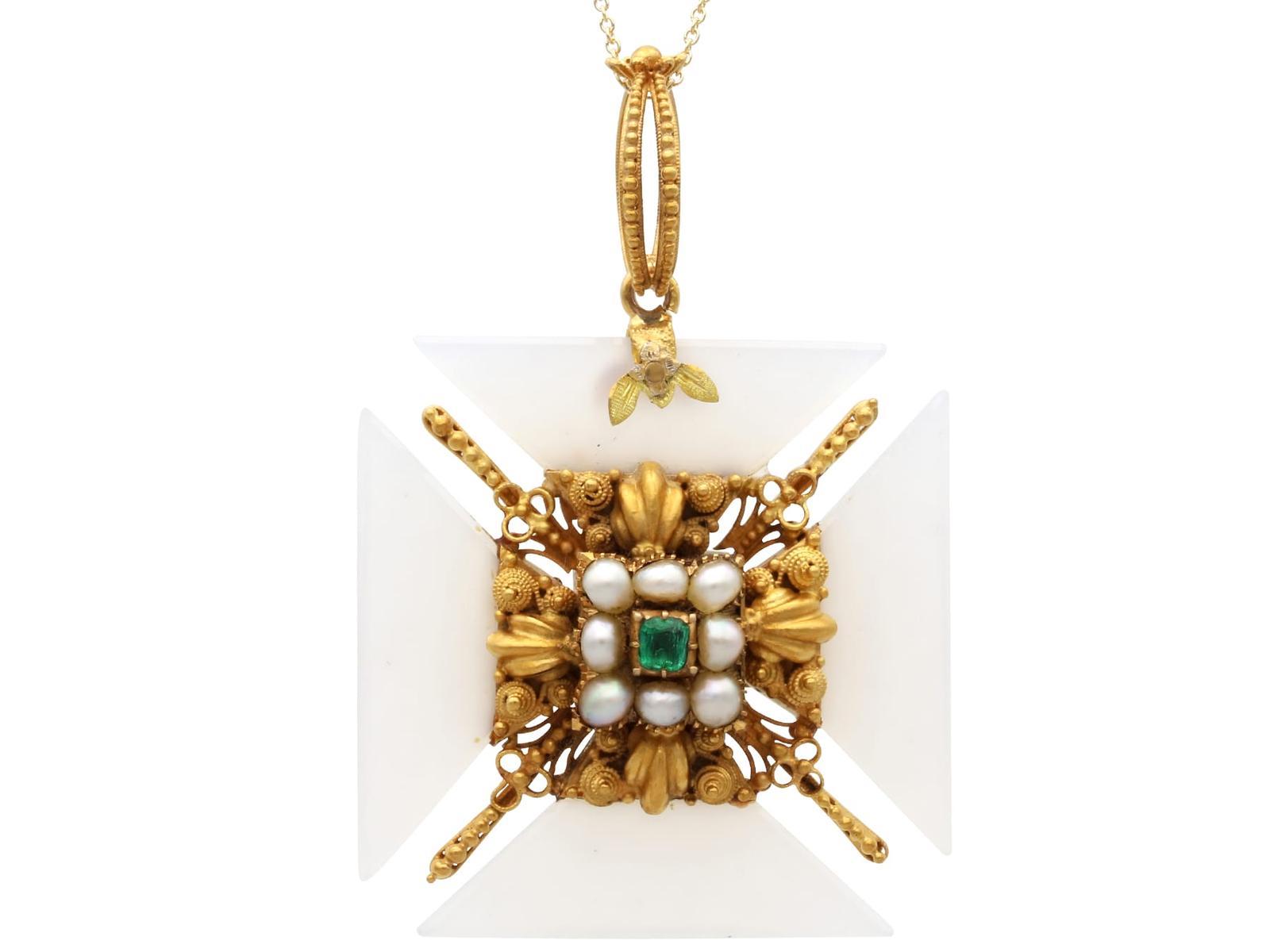Antique 0.28ct Emerald, Agate, Pearl and 21ct Yellow Gold Pendant Circa 1830 (1 of 11)