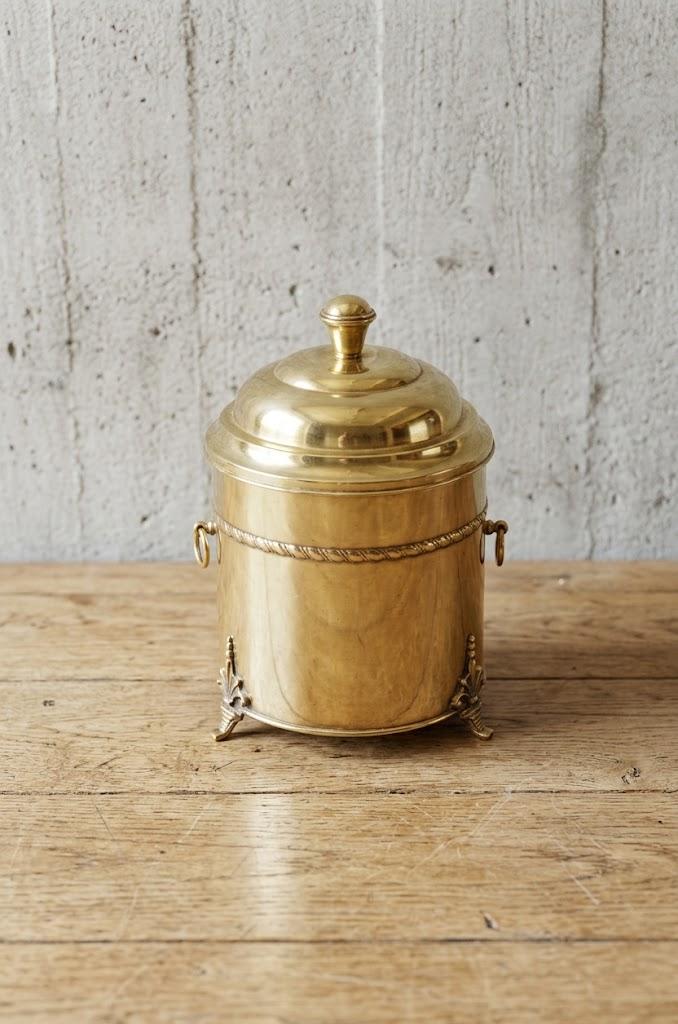 Edwardian Brass Coal Bin with Lid & Decorative Handles / Planter (1 of 8) Edwardian Brass Coal Bin with Lid & Decorative Handles / Planter (1 of 8)