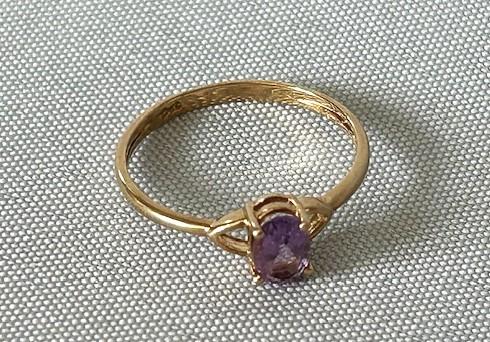Lovely 9ct Gold & Amethyst Ring (1 of 7) Lovely 9ct Gold & Amethyst Ring (1 of 7)