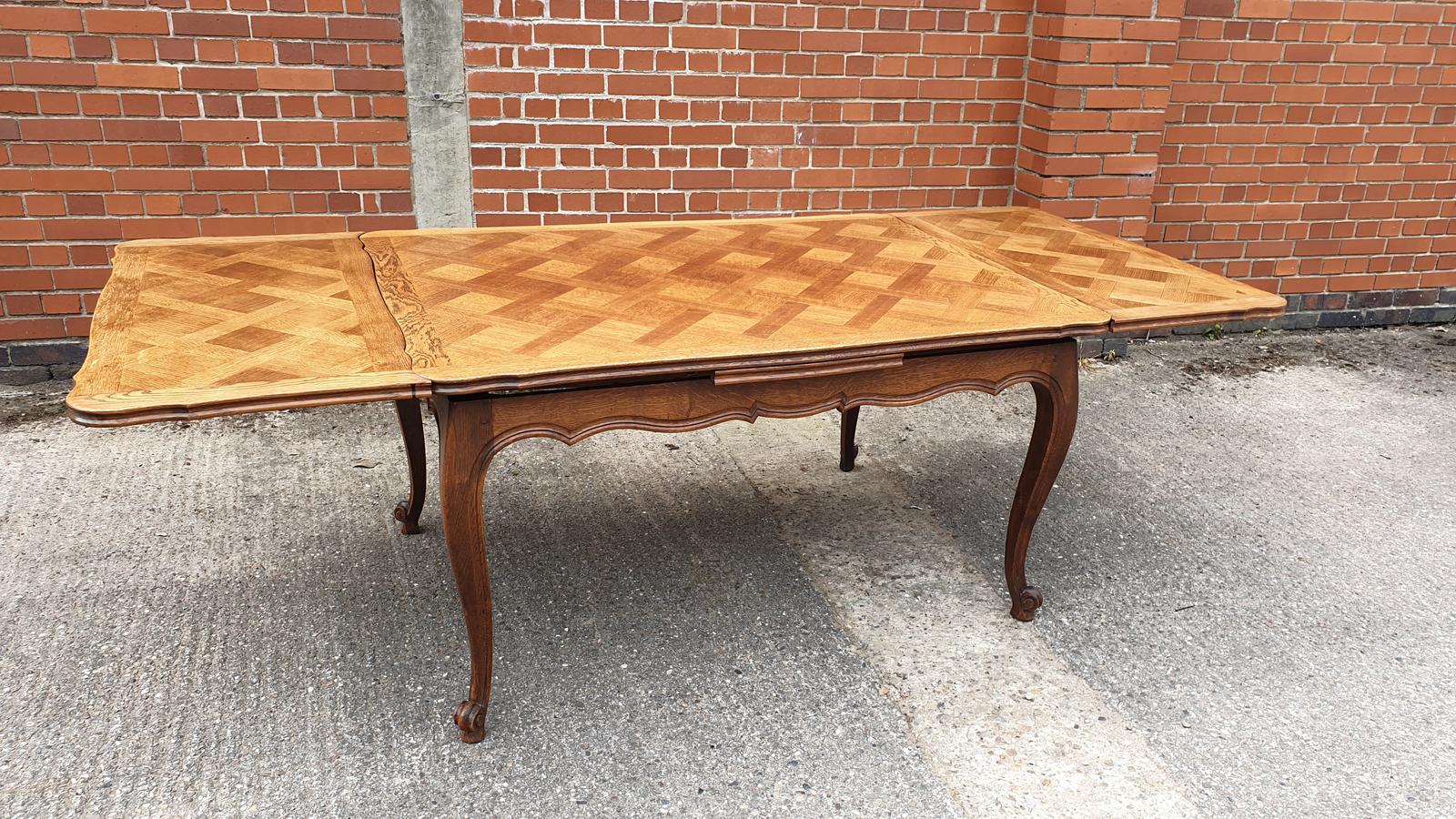 French Oak Drawleaf Table (1 of 1) French Oak Drawleaf Table (1 of 1)