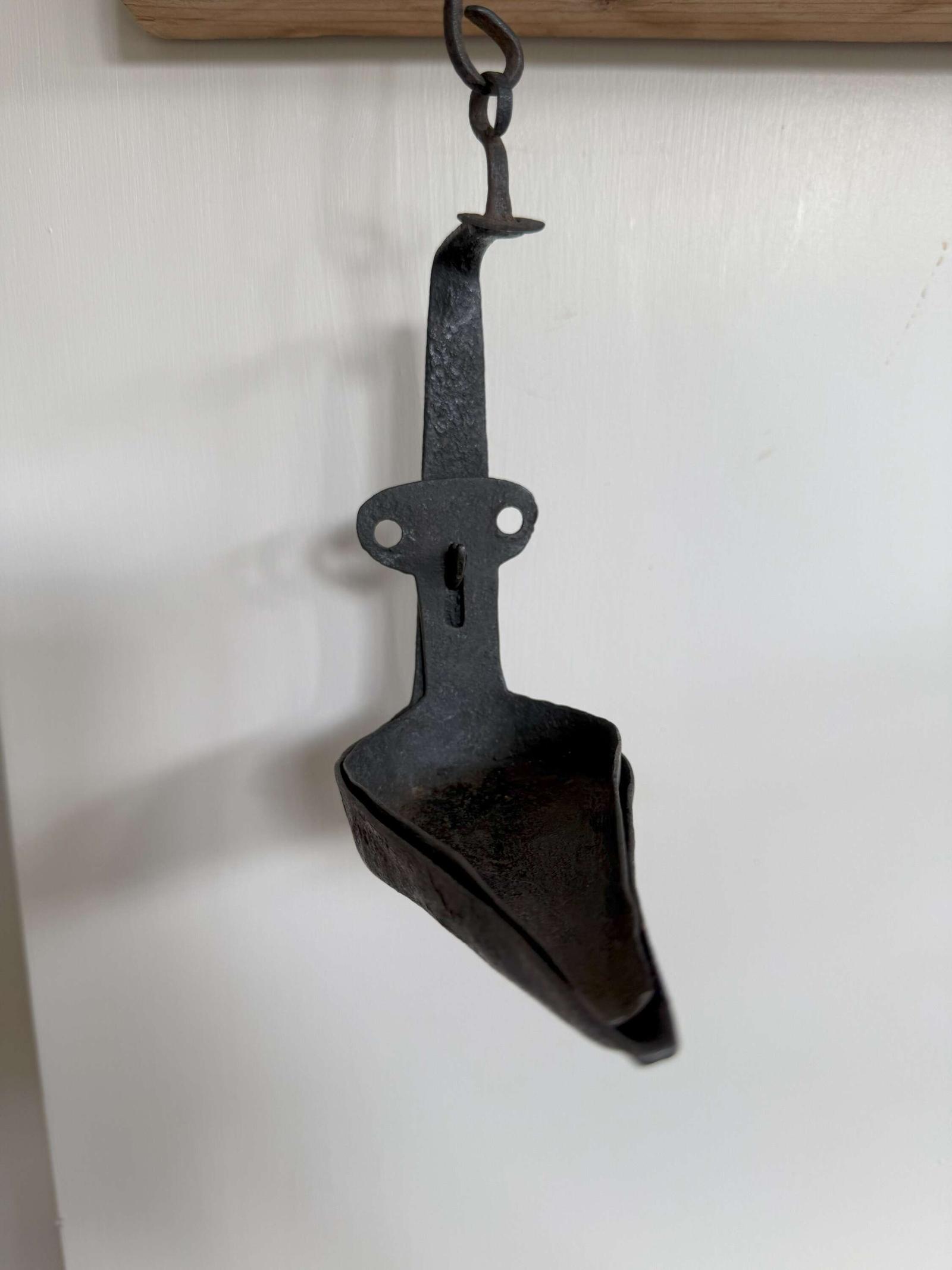 Late 19th Century Scottish vernacular small cruisie oil lamp in naive form (1 of 9)