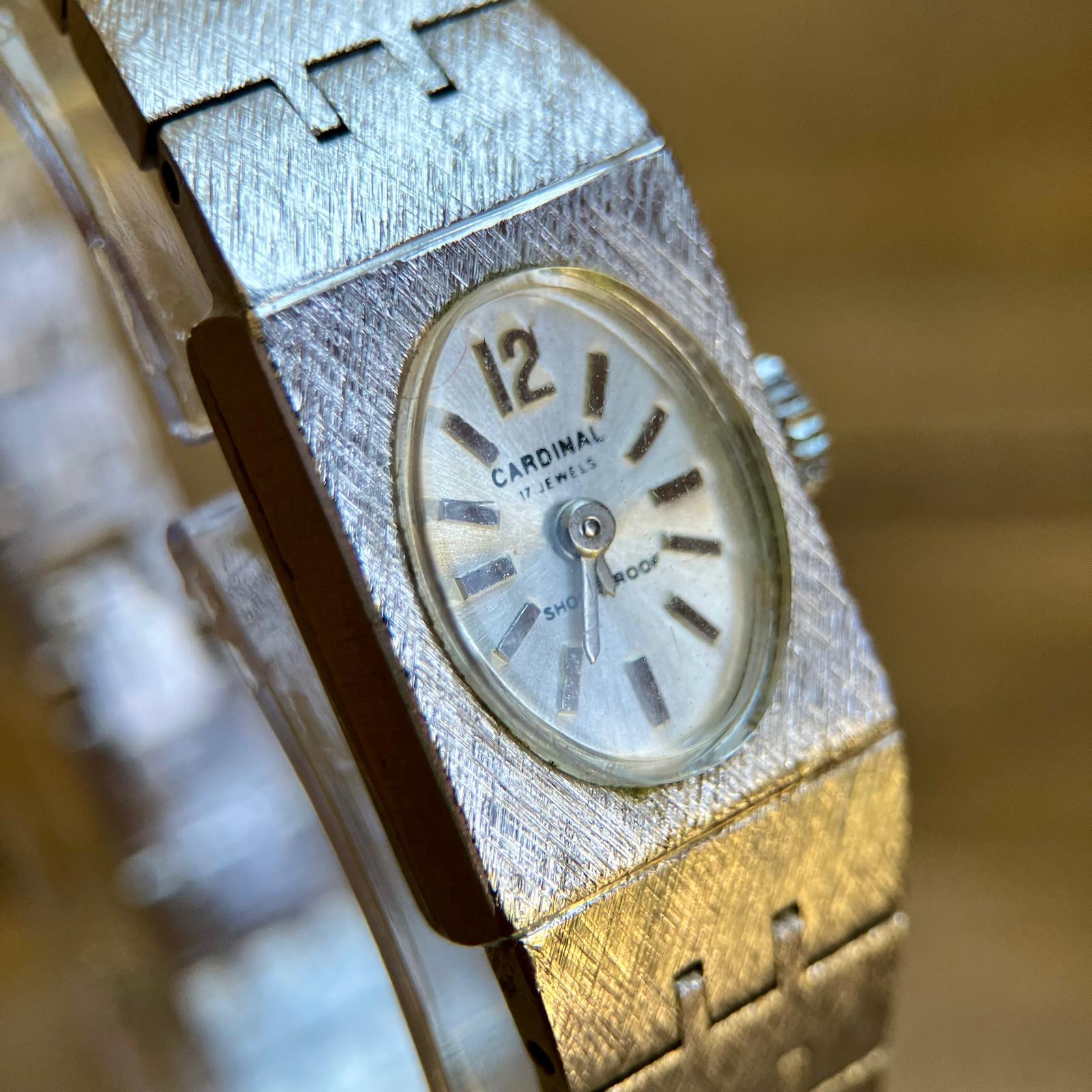 Vintage Cardinal Ladies Watch | 17 Jewel Mechanical | Silver Tone Bracelet | Swiss Shockproof Cocktail Watch (1 of 9) Vintage Cardinal Ladies Watch | 17 Jewel Mechanical | Silver Tone Bracelet | Swiss Shockproof Cocktail Watch (1 of 9)