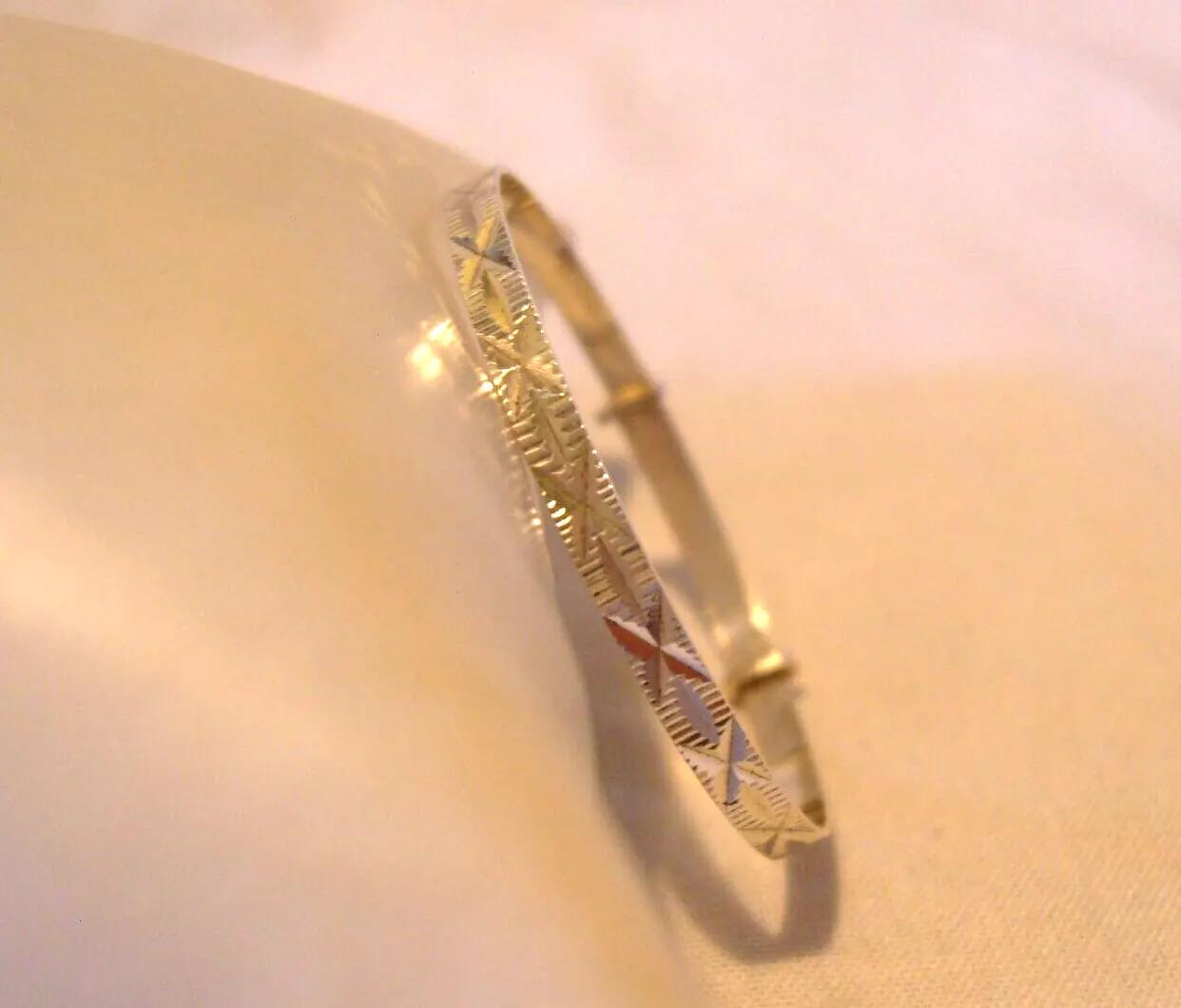 Silver Christening Bangle 1970s Vintage Baby or Small Child Bracelet 4 1/2" L (1 of 5)