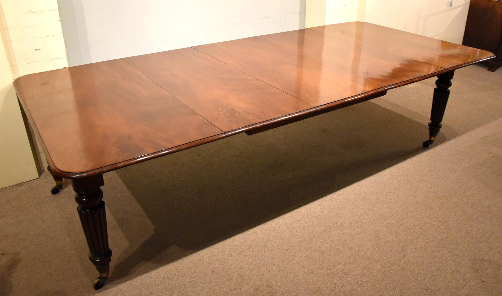 William IV Mahogany Four Leaf Dining Table (1 of 9)