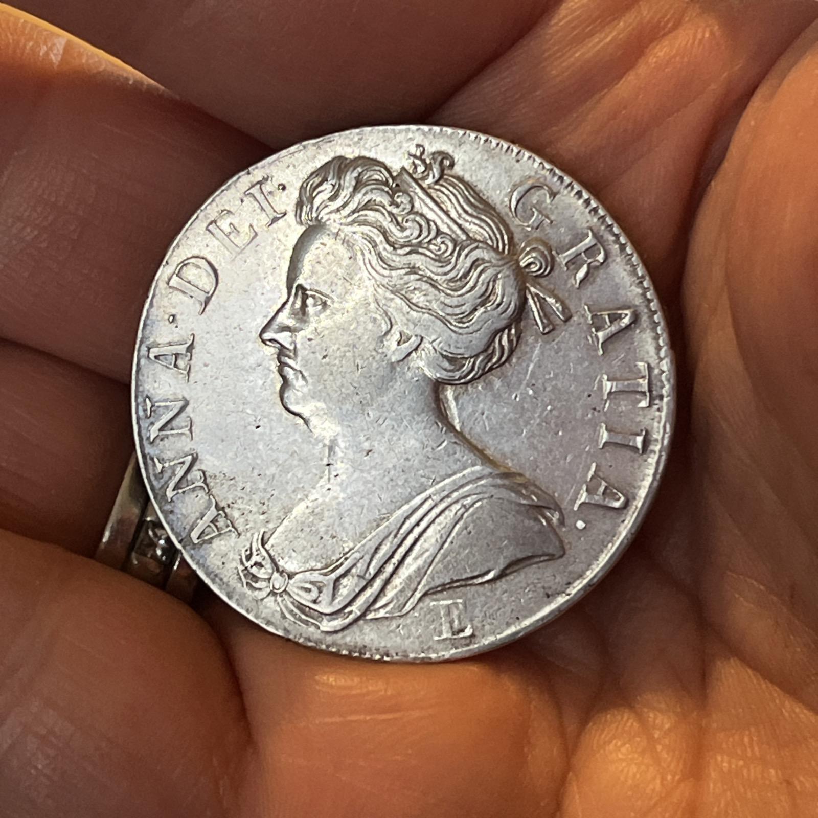 Queen Anne - 1708 E Silver Crown - SEXTO (1 of 16) Queen Anne - 1708 E Silver Crown - SEXTO (1 of 16)