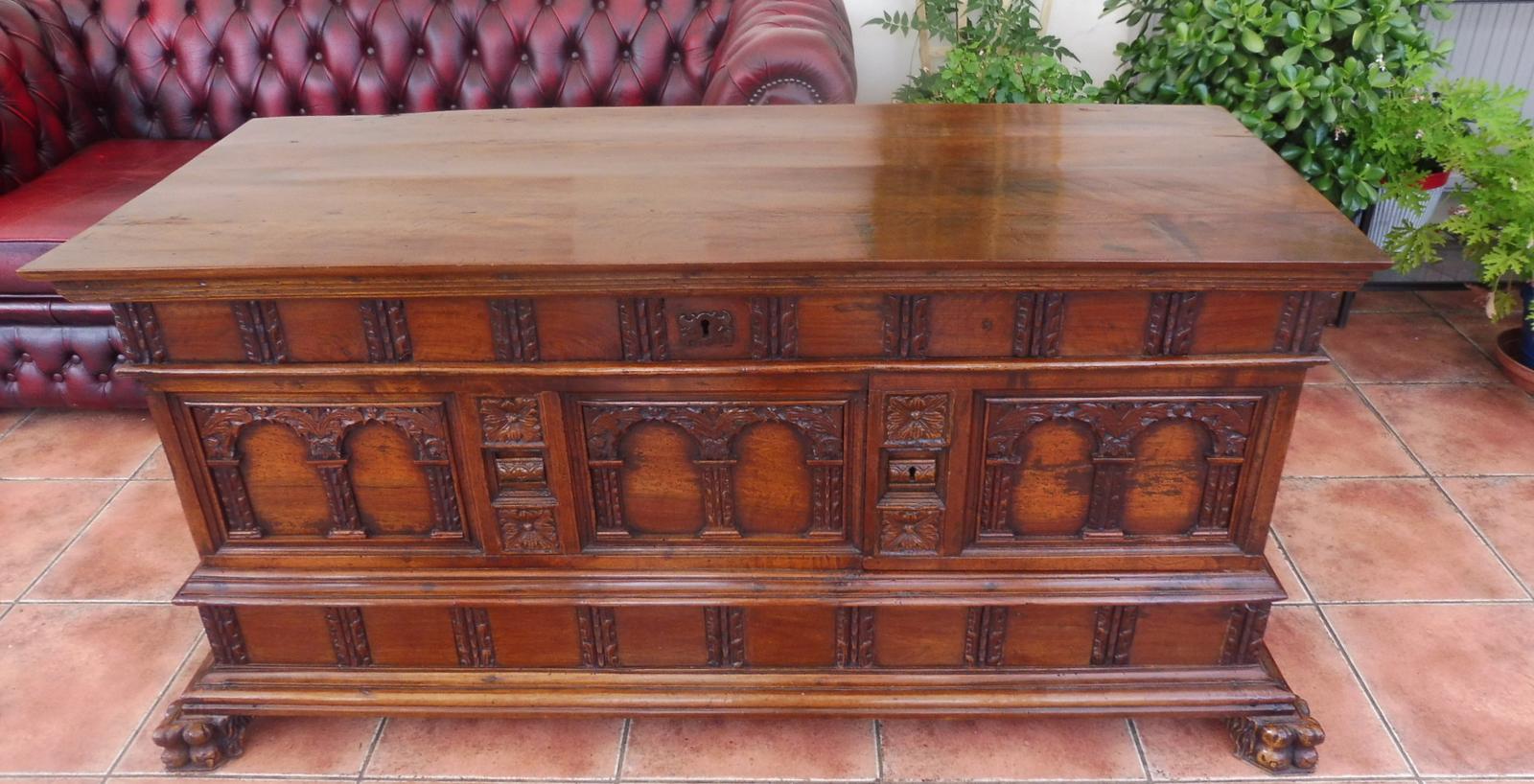 Italian Walnut Deception Coffer 1740-1750 (1 of 20) Italian Walnut Deception Coffer 1740-1750 (1 of 20)