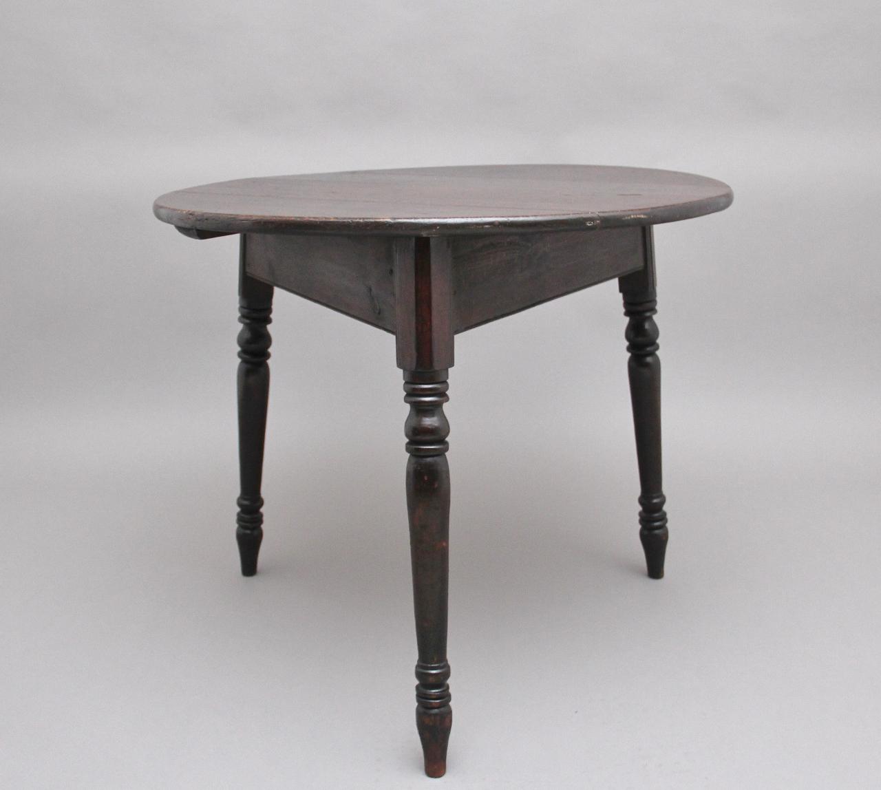 Early 19th Century Oak & Pine Cricket Table (1 of 6) Early 19th Century Oak & Pine Cricket Table (1 of 6)