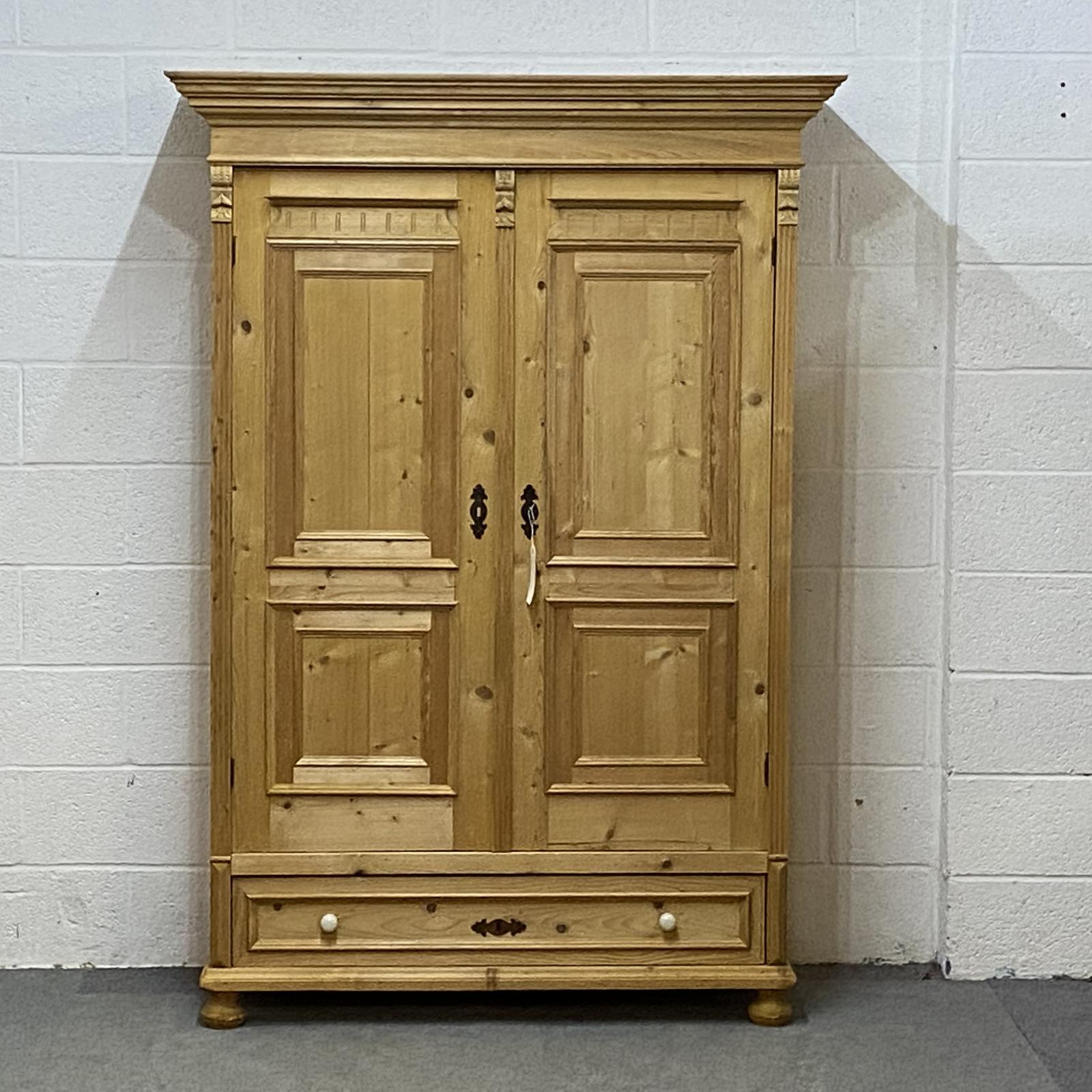 Large Antique Pine Hall Cupboard (1 of 4) Large Antique Pine Hall Cupboard (1 of 4)