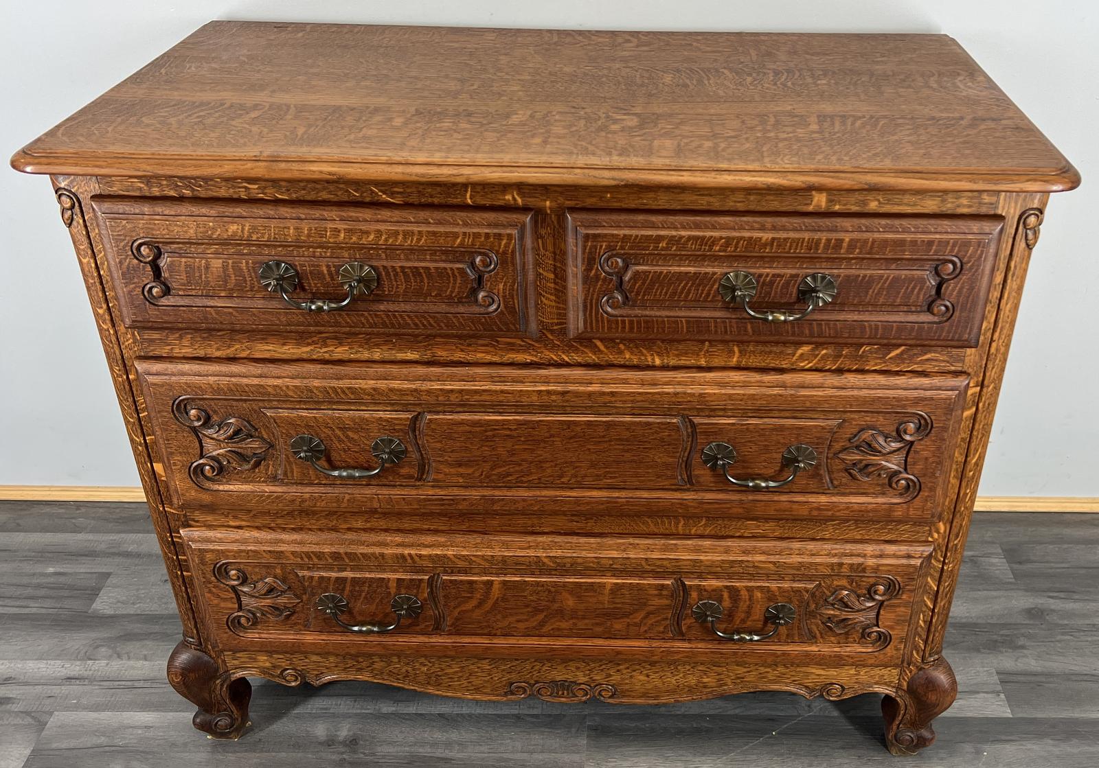 Chest of Drawers Vintage French Oak Cabinet with Carved Front (1 of 10)