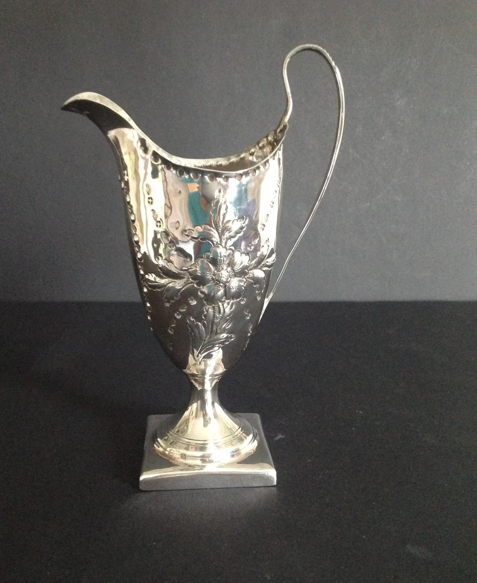 Hester Bateman Antique Georgian Silver Creamer - 1785 (1 of 6) Hester Bateman Antique Georgian Silver Creamer - 1785 (1 of 6)