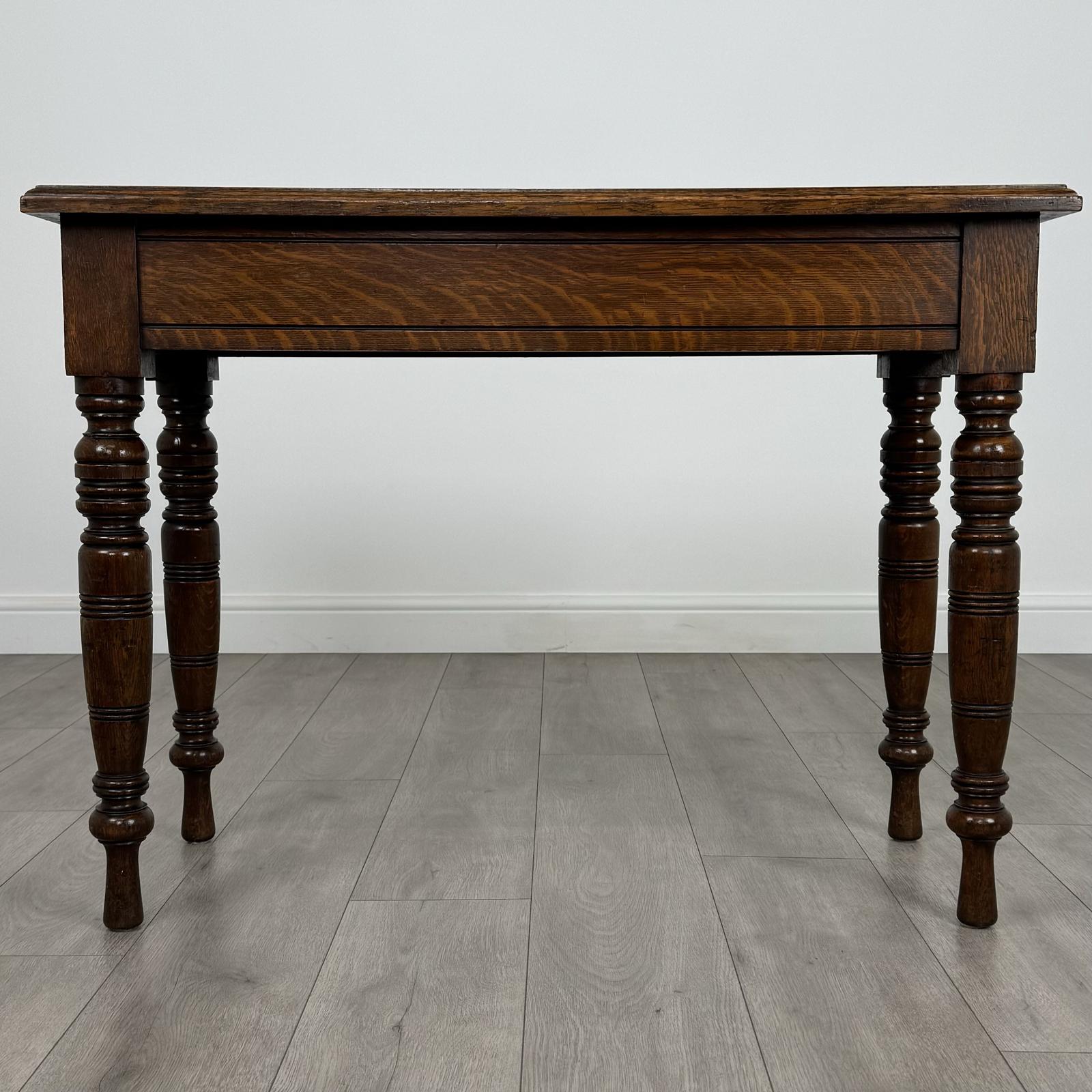 Antique 20th Century Fine Quality Side Table in Oak (1 of 9)