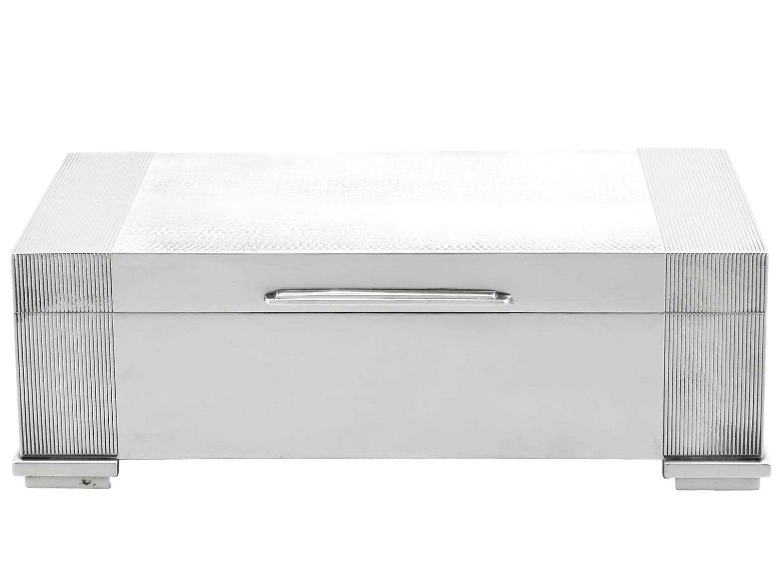 Edward VIII Sterling Silver Cigarette Box (1 of 12)