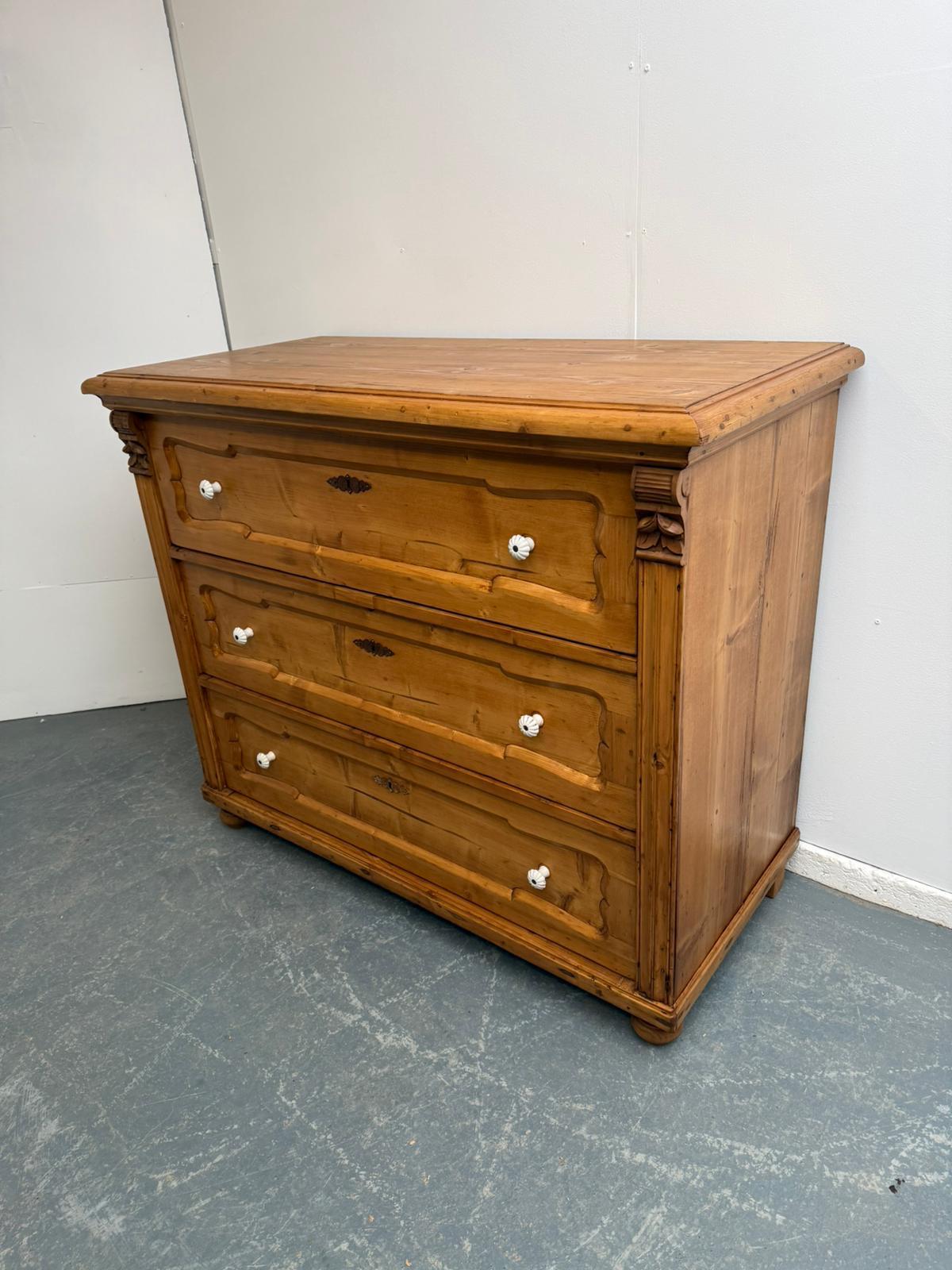 Pretty Antique Pine Genuine Hungarian Waxed 3 Drawer Chest of Drawers (1 of 11) Pretty Antique Pine Genuine Hungarian Waxed 3 Drawer Chest of Drawers (1 of 11)