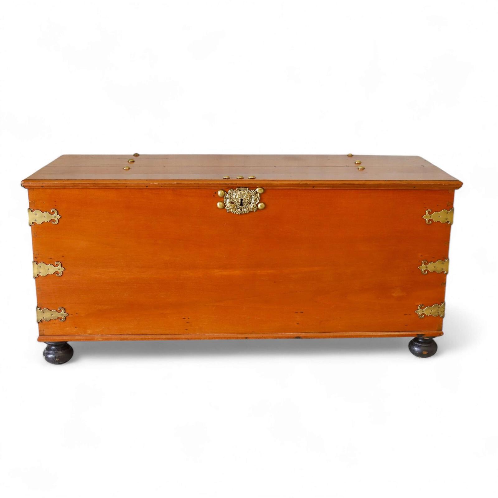 Large 18th Century Walnut Colonial Chest circa 1790 (1 of 14)