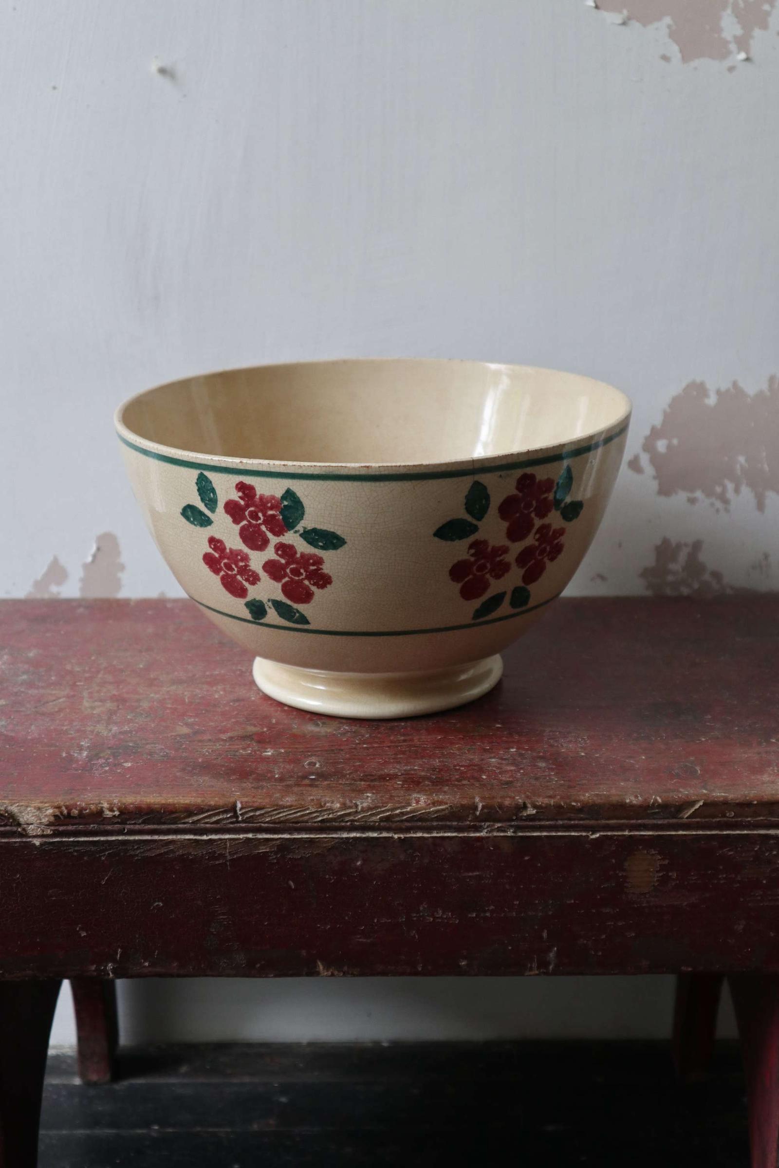 Late 19th Century Scottish Large Floral Spongeware Bowl (1 of 24)