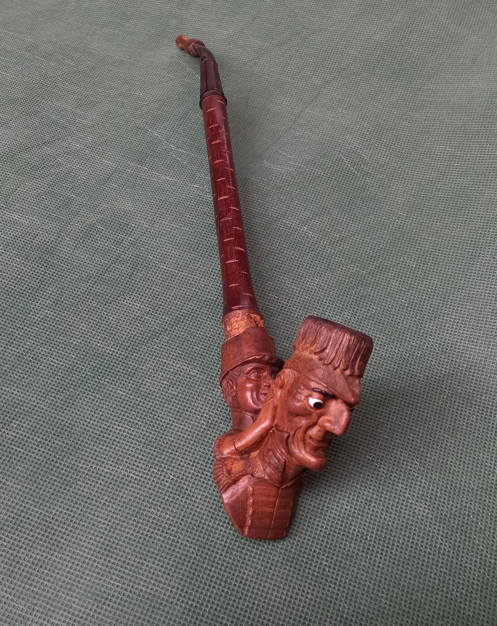 Woodcarved Pipe Depicting Wellington - 19th Century (1 of 5)