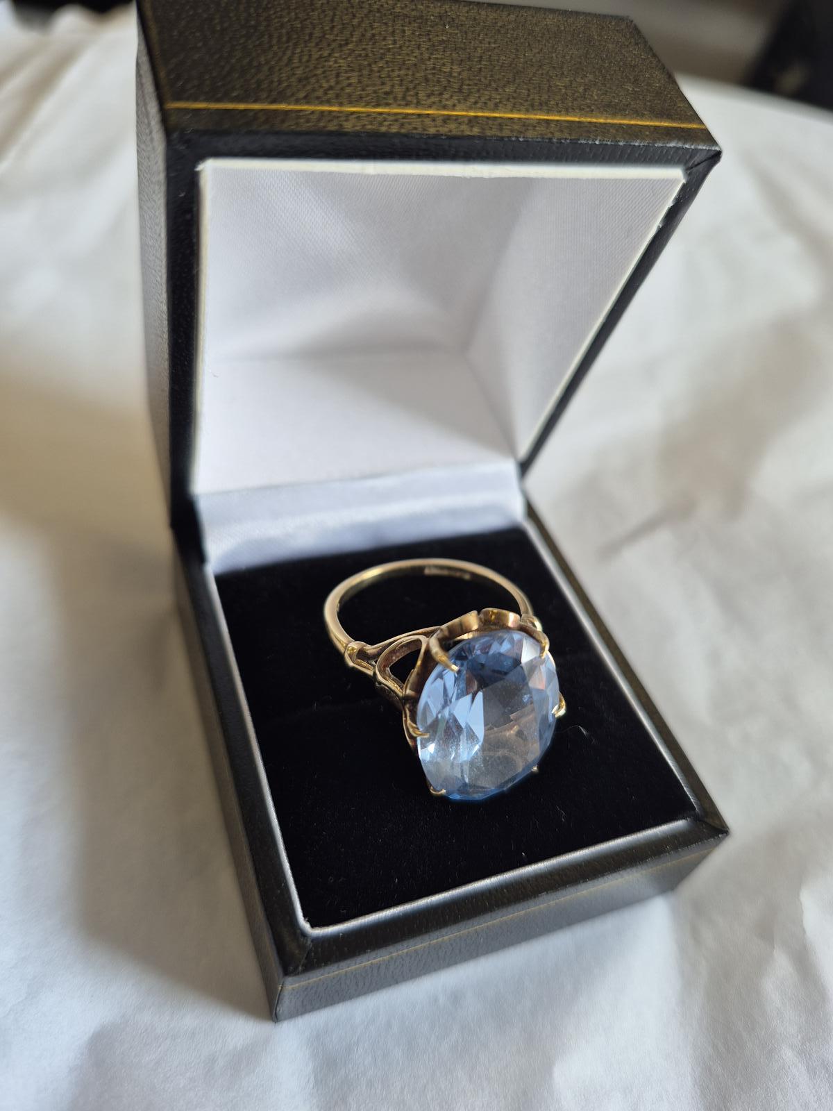 9ct Blue Topaz Cocktail Ring (1 of 6)