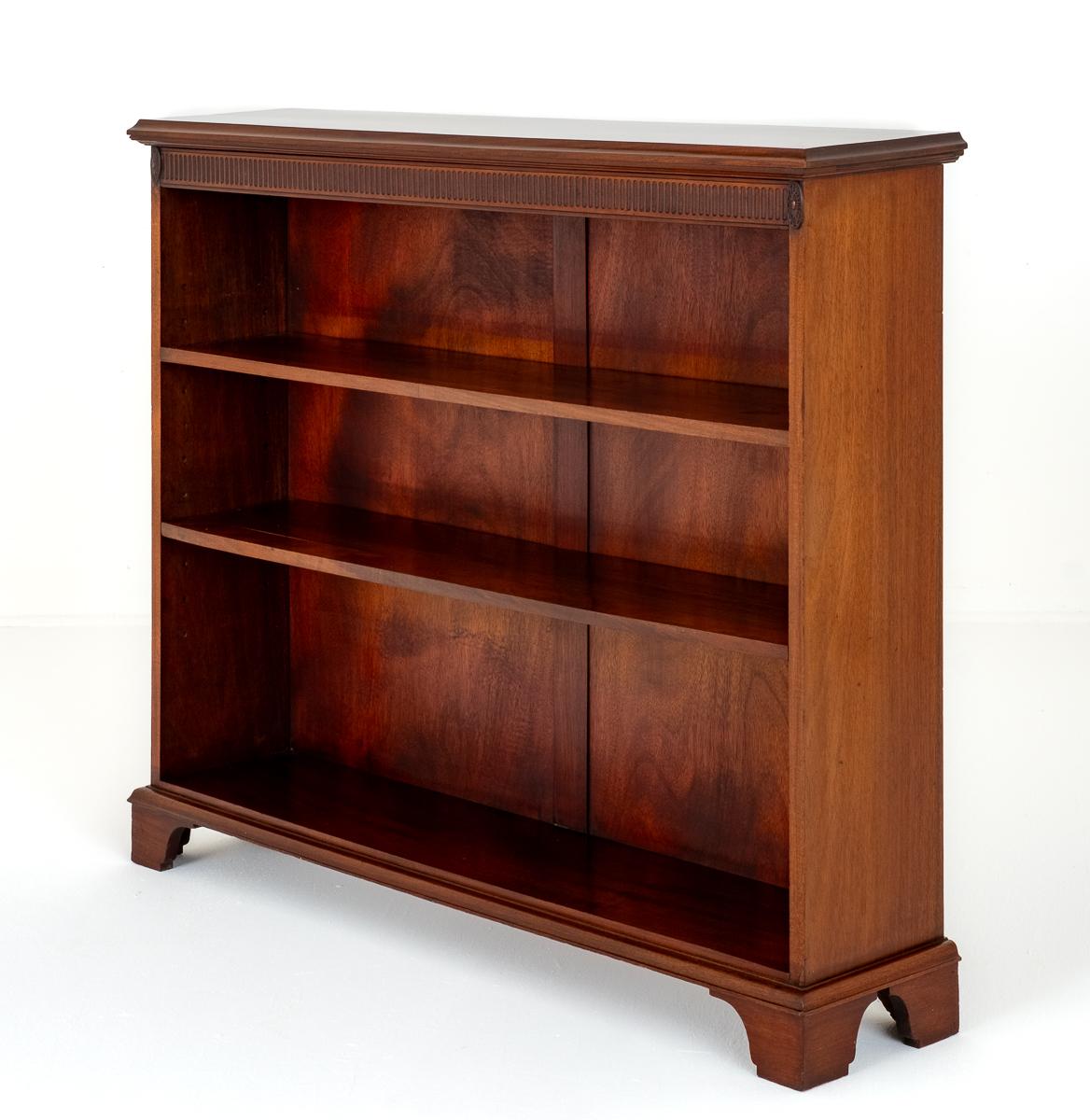 Georgian Style Mahogany Open Bookcase (1 of 5) Georgian Style Mahogany Open Bookcase (1 of 5)